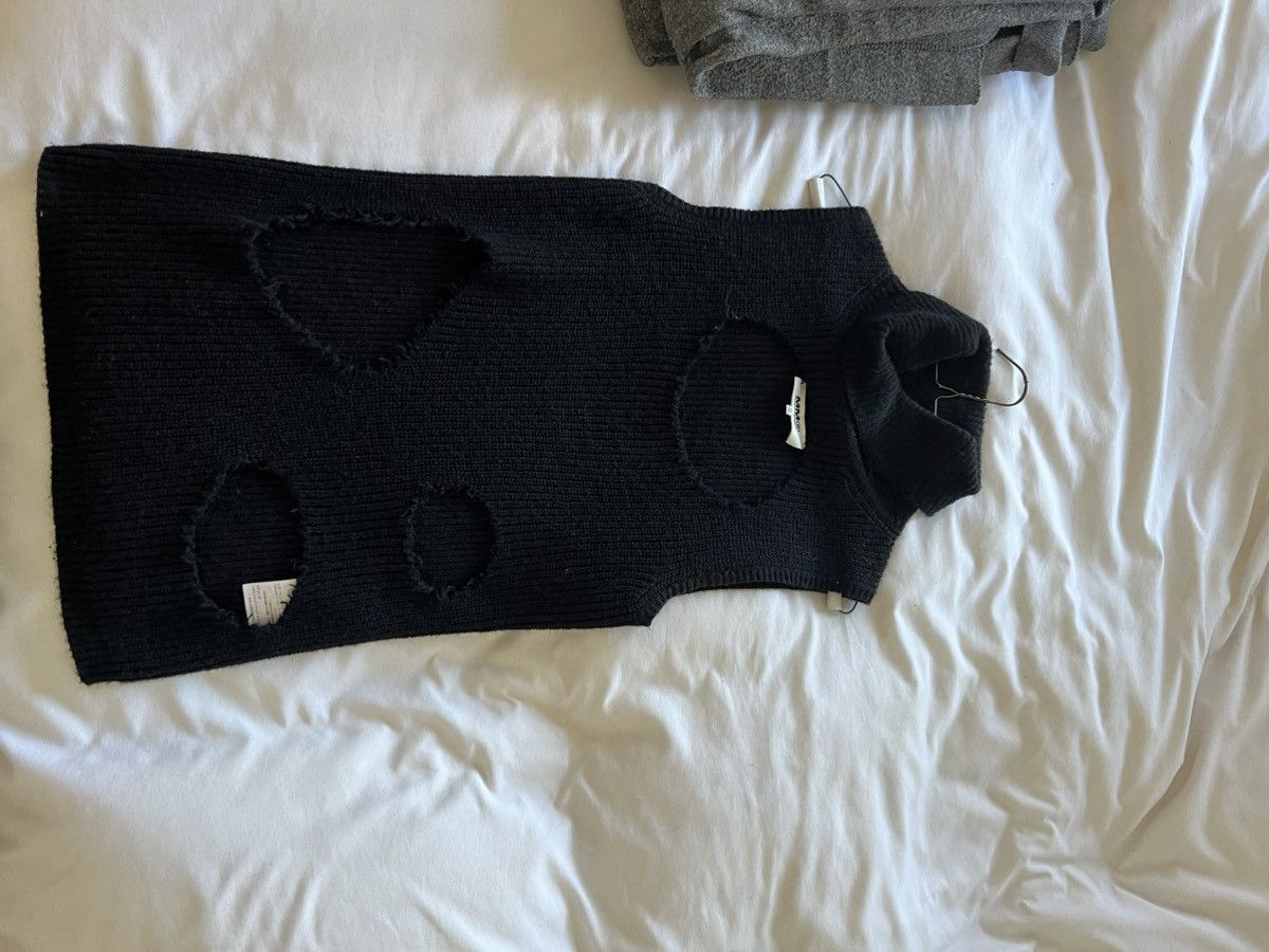 Maison Margiela MM6 Maison Margiela - Black cutout turtleneck Size US M / EU 48-50 / 2 - 2 Thumbnail