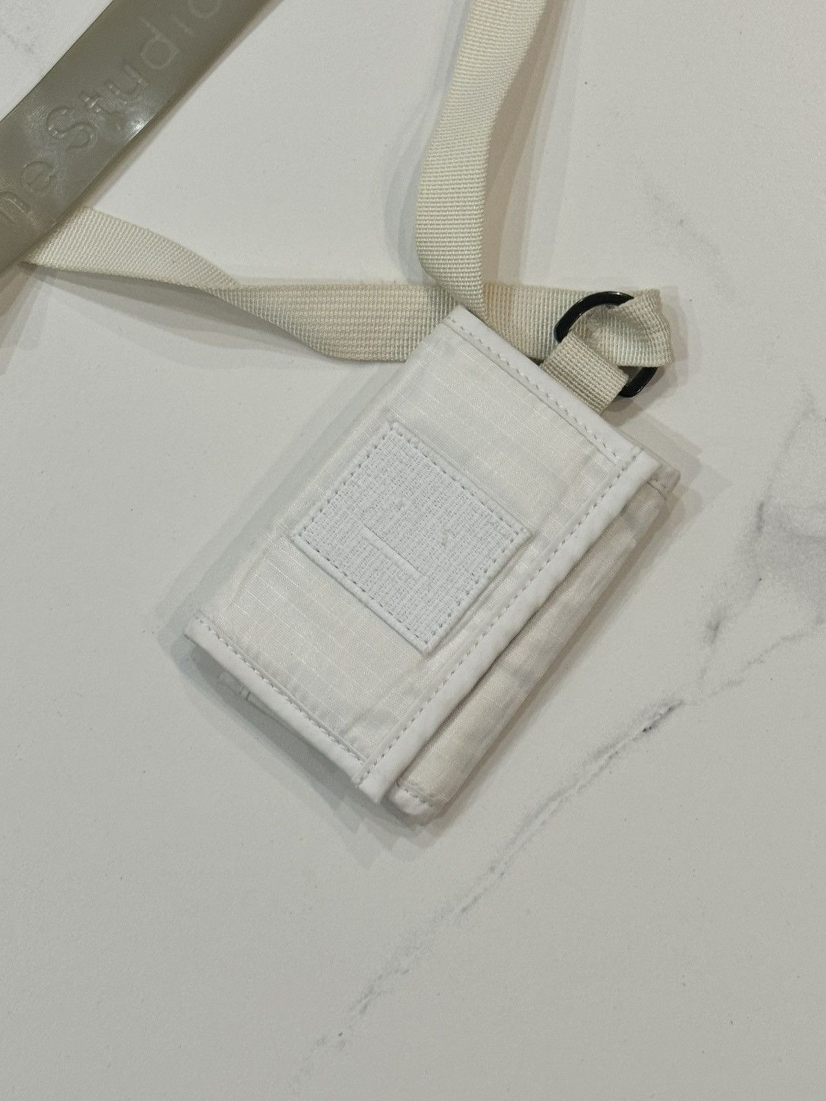 Acne Studios ACNE STUDIOS ANDREAS NECK FACE LOGO KEY HOLDER Size ONE SIZE - 1 Thumbnail