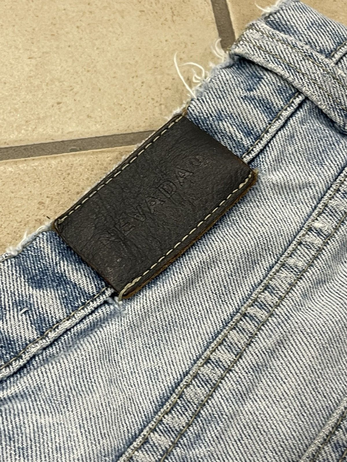 Vintage Nevada Custom Distressed Light Wash Denim Jeans Size US 32 / EU 48 - 3 Thumbnail