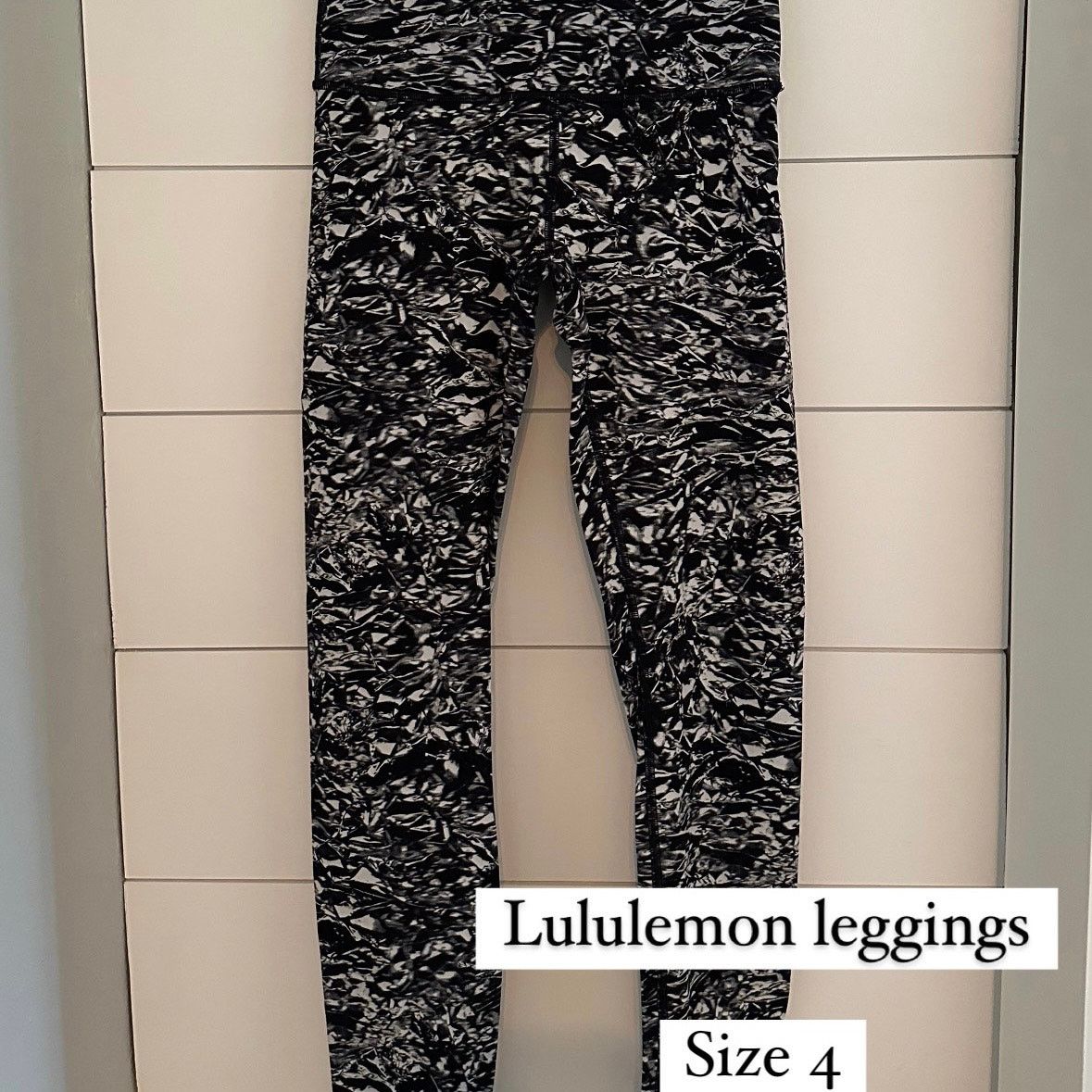 Lululemon Lululemon Wunder Under Hi-Rise Tight - size: 4 Size 27" / US 4 / IT 40 - 2 Thumbnail