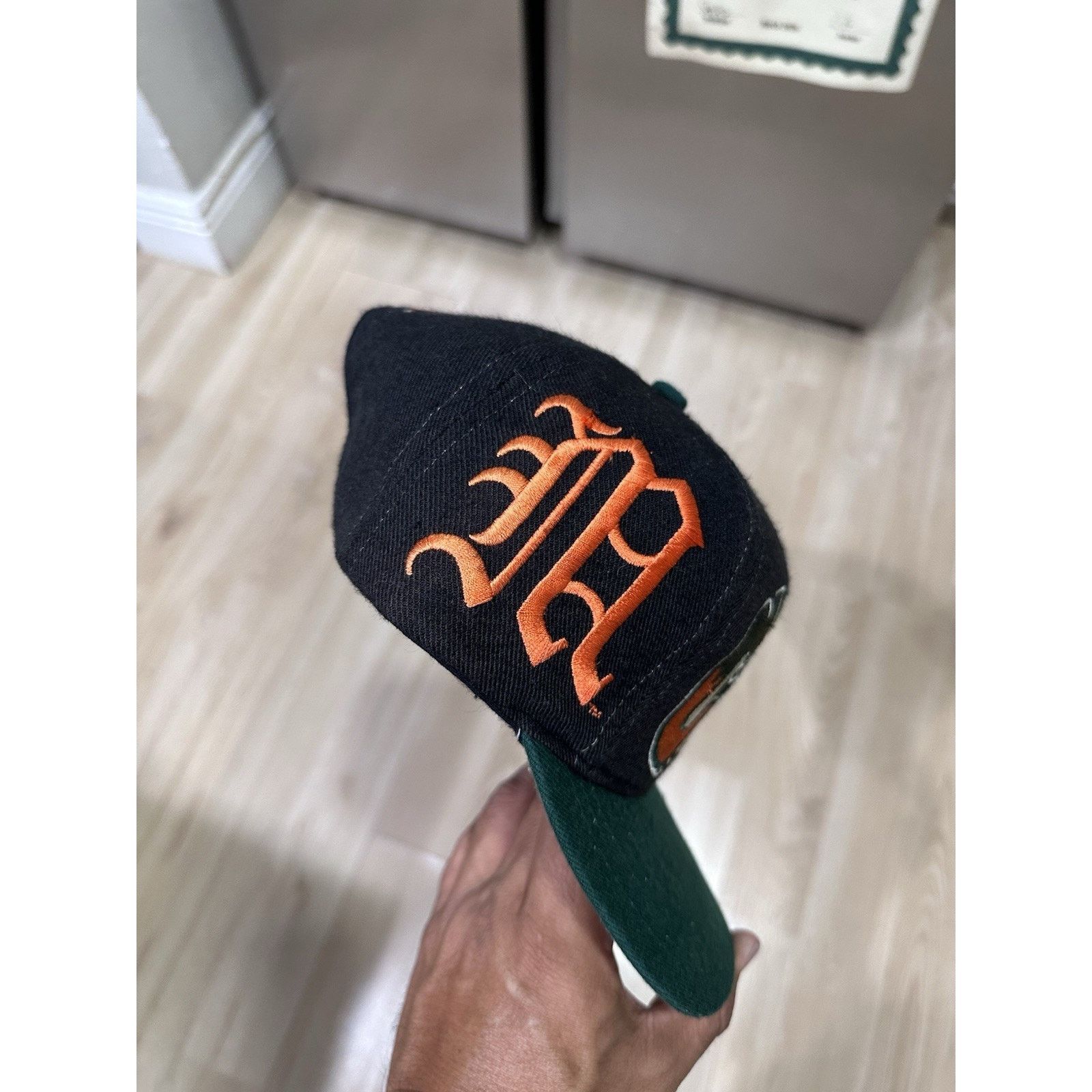 Top Of The World Vintage Miami Hurricanes Wild Style Snapback Hat Graffiti Size ONE SIZE - 2 Thumbnail
