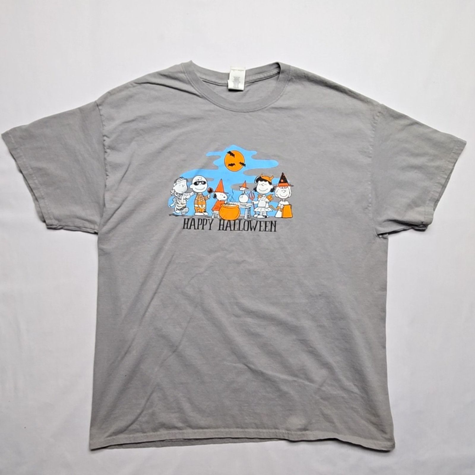 Gildan Charlie Brown Peanuts Halloween Shirt Gray Mens XL Tee Size US XL / EU 56 / 4 - 1 Thumbnail