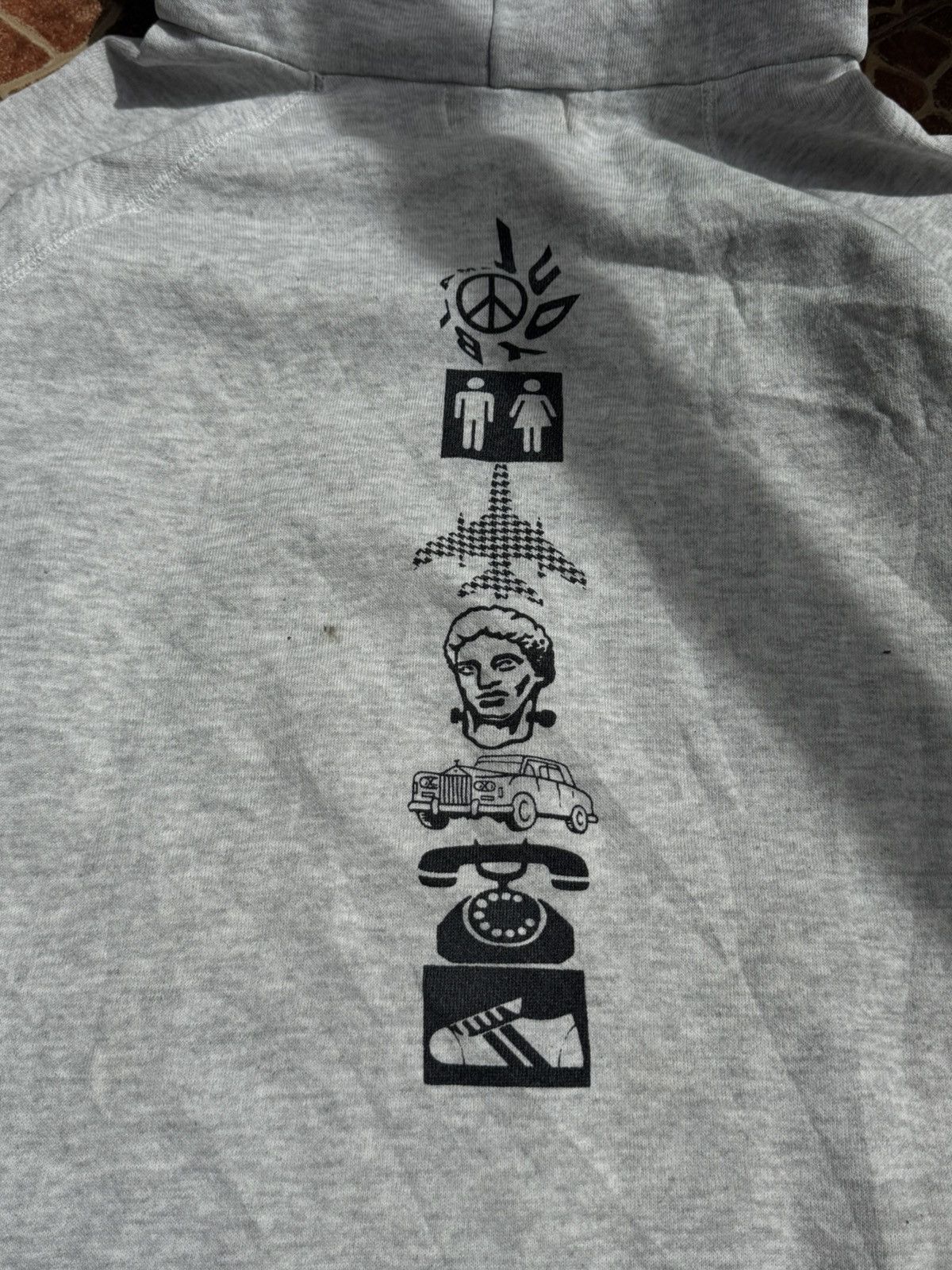 Hanes Vintage Gimme five x Judy blame (punk graphic) hoodie Size US L / EU 52-54 / 3 - 5 Thumbnail