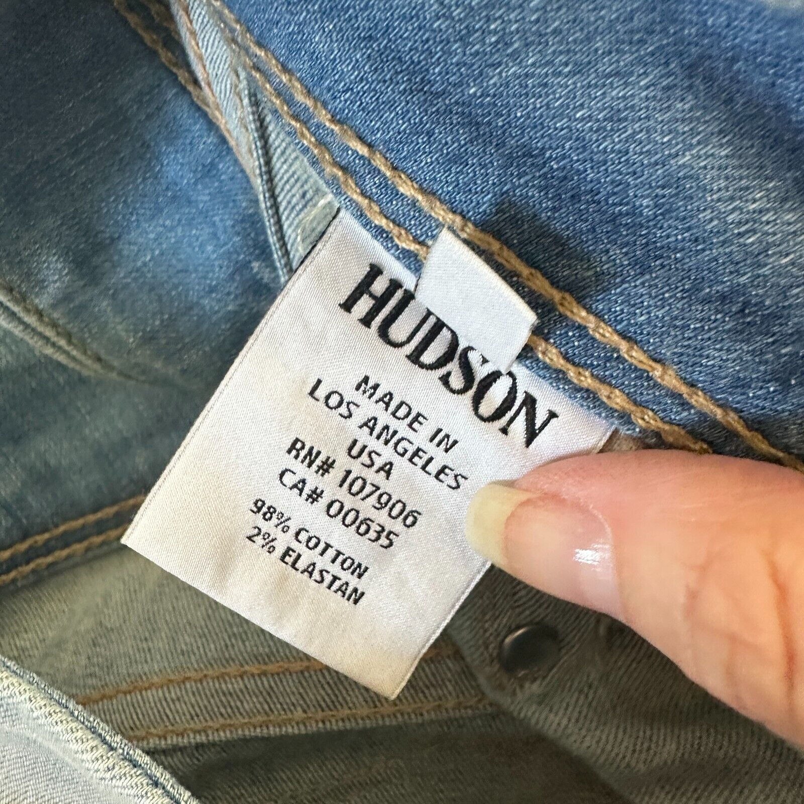 Hudson Hudson Double Button Blue Wash Jeans Low-Rise Boot Cut 26 Size 26" / US 2 / IT 38 - 12 Thumbnail