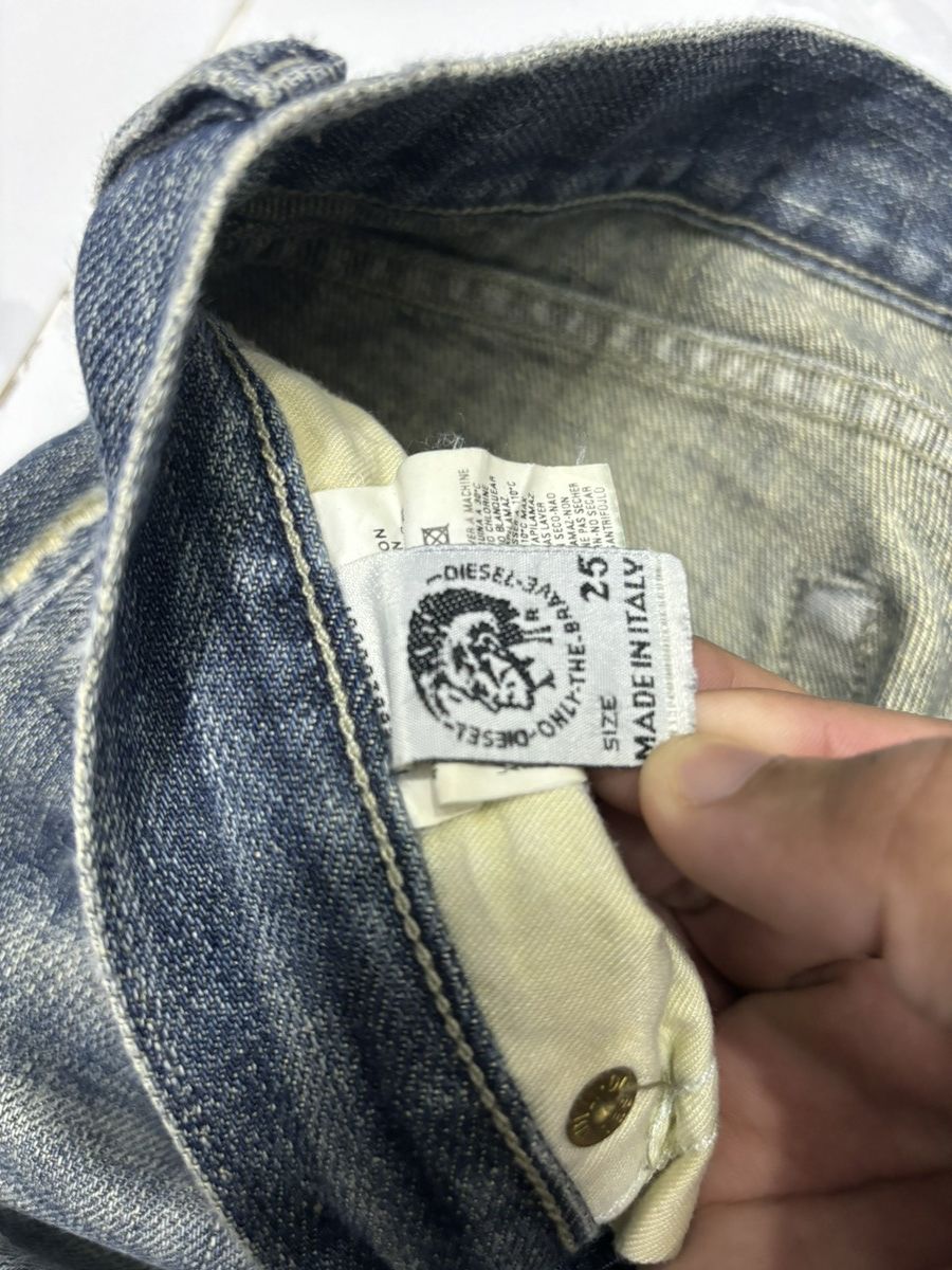 Diesel DIESEL FLARE DISTRESS THRASHED DENIM JEANS Size 28" / US 6 / IT 42 - 8 Thumbnail