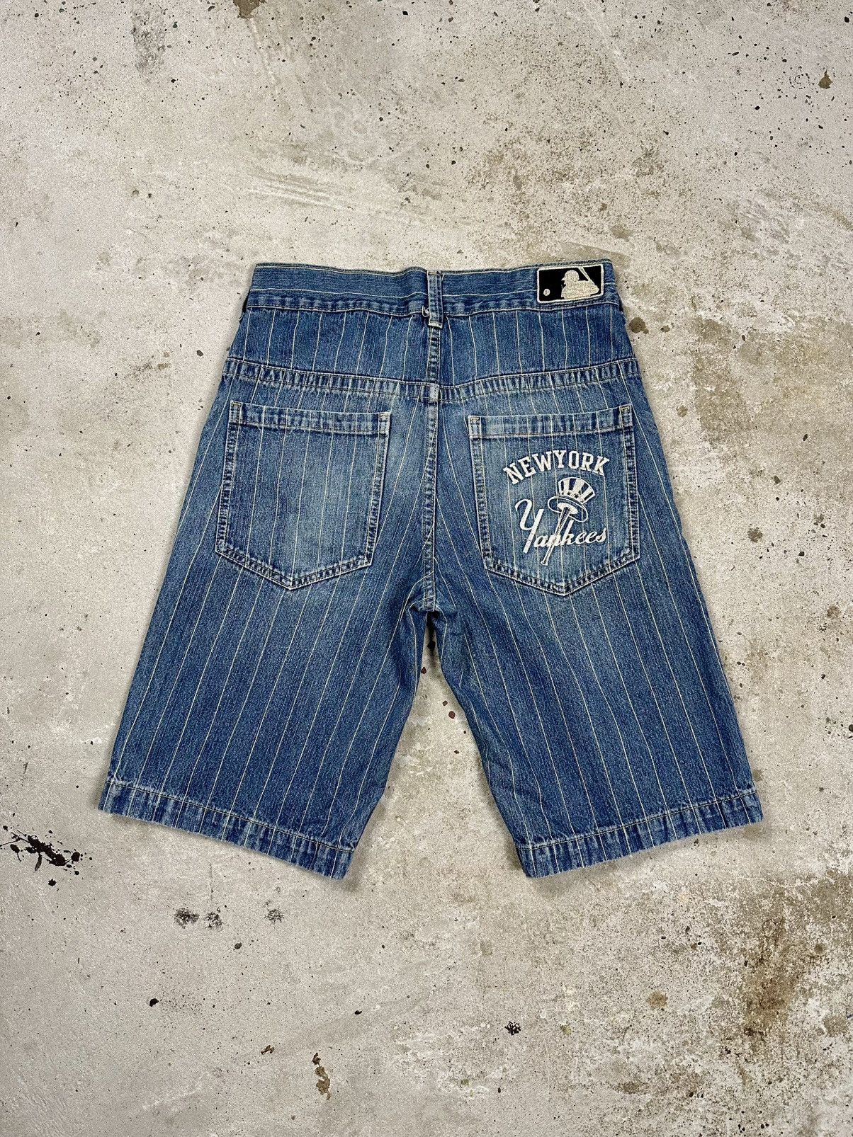Kith × MLB × New York Yankees Kith x MLB NY shorts | Grailed