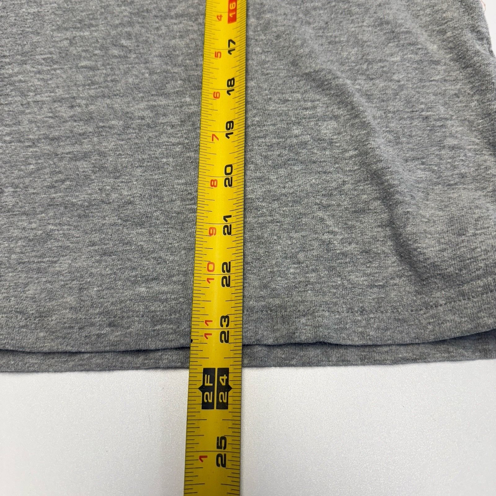 Jordan Brand Michael Jordan T Shirt Mens L 20.5x23.3 Gray Short Sleeve Sh Size US L / EU 52-54 / 3 - 15 Thumbnail