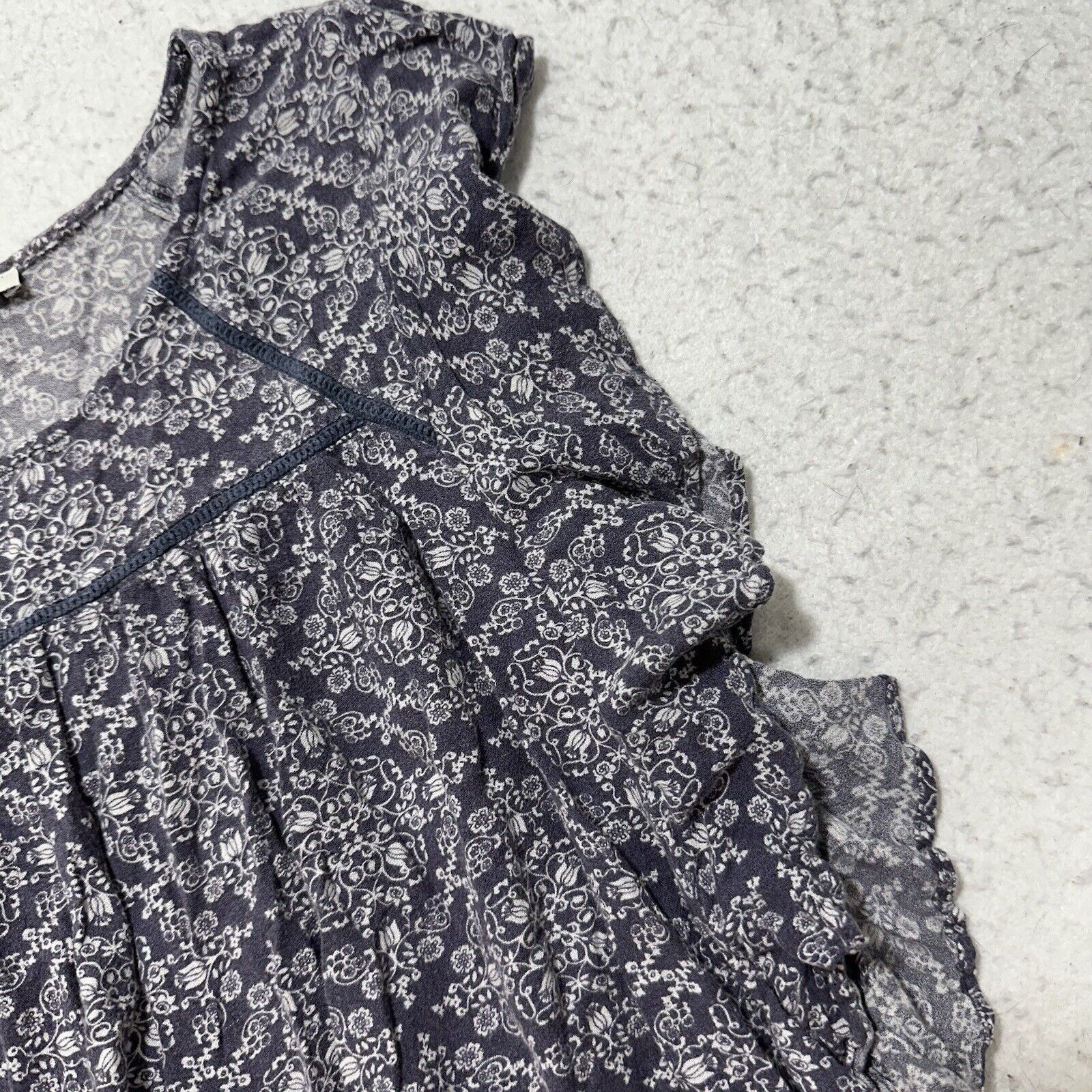 American Eagle Outfitters American Eagle Small Blue + White Floral Ruffle Blouse Top Size S / US 4 / IT 40 - 5 Thumbnail