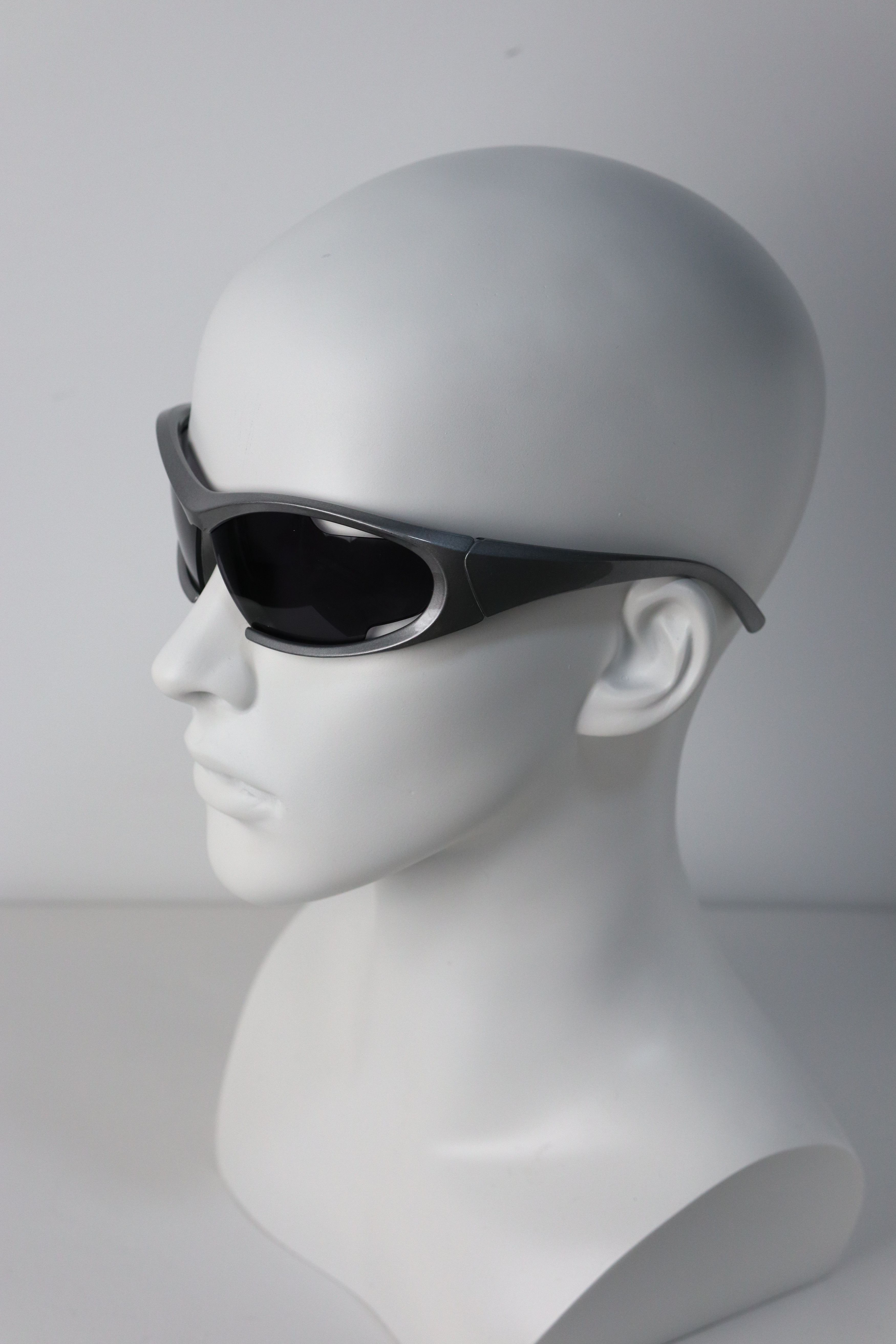 Japanese Brand Y2k Avant Garde Futuristic Gunmetal Gray Sunglasses OS Size ONE SIZE - 7 Thumbnail