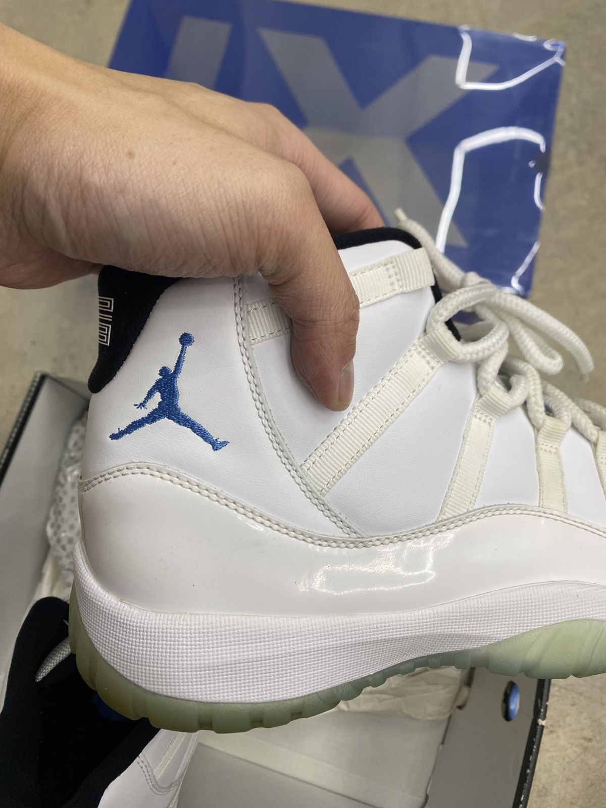 Jordan Brand Jordan 11 High Legend Blue Size US 11 / EU 44 - 8 Thumbnail