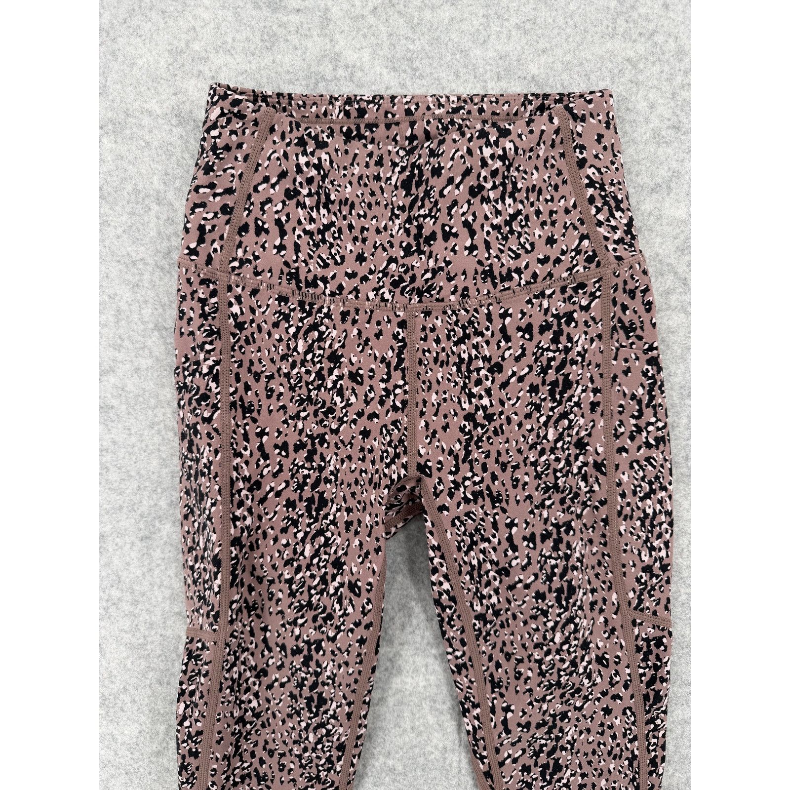 Varley NWT Varley Mix Speckle Animal Let's Go Pocket 2.0 Leggings Size 24" / US 00 / IT 34 - 2 Thumbnail