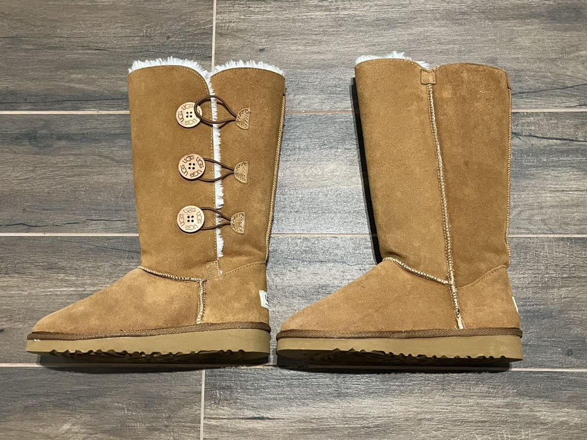 Designer × Ugg Bailey Button Triplet II Boot Size US 7 / IT 37 - 3 Thumbnail