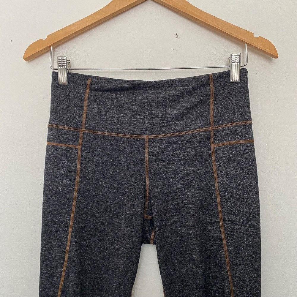 Athleta Athleta Chaturanga Grey With Brown Seam Cropped Leggings Size 26" / US 2 / IT 38 - 3 Thumbnail