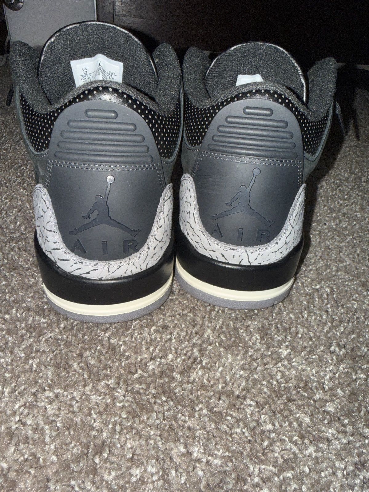 Jordan Brand Jordan 3 “Off-Noir” Size US 10.5 / EU 43-44 - 4 Thumbnail