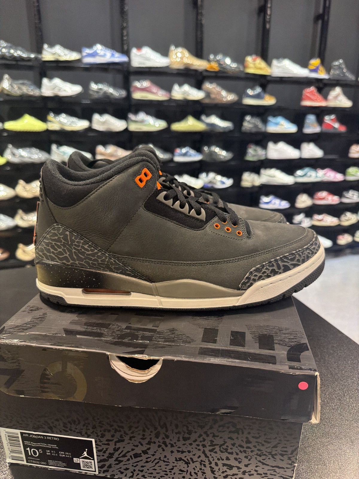 Jordan Brand Jordan 3 Fearless Pack Size-10.5 Brand New Quick Ship Size US 10.5 / EU 43-44 - 3 Thumbnail