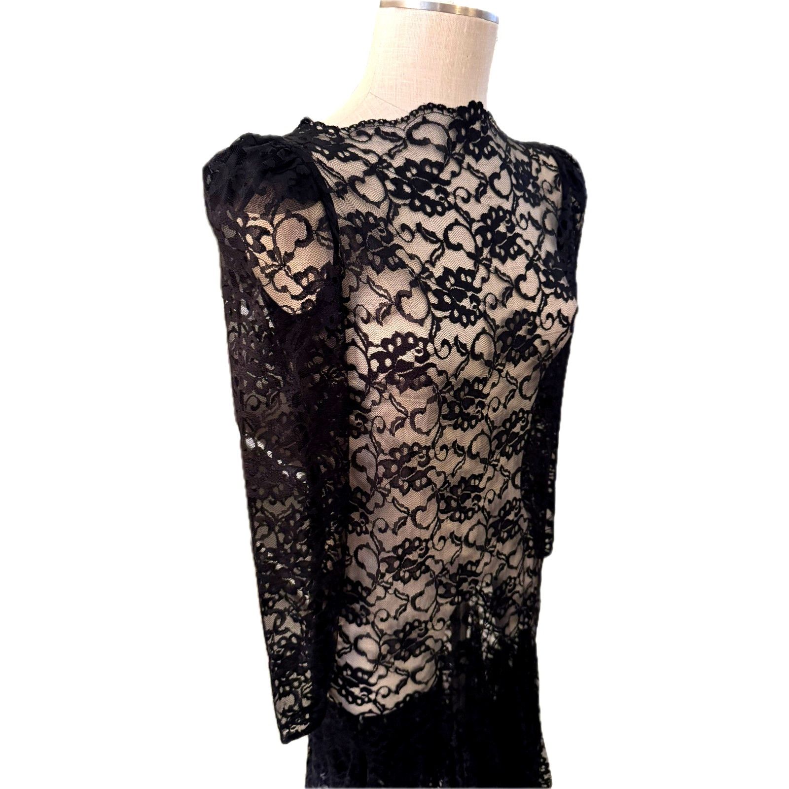 Vintage Vintage Black Lace Drop-Waist Dress with Pleated Hem Size S / US 4 / IT 40 - 3 Thumbnail
