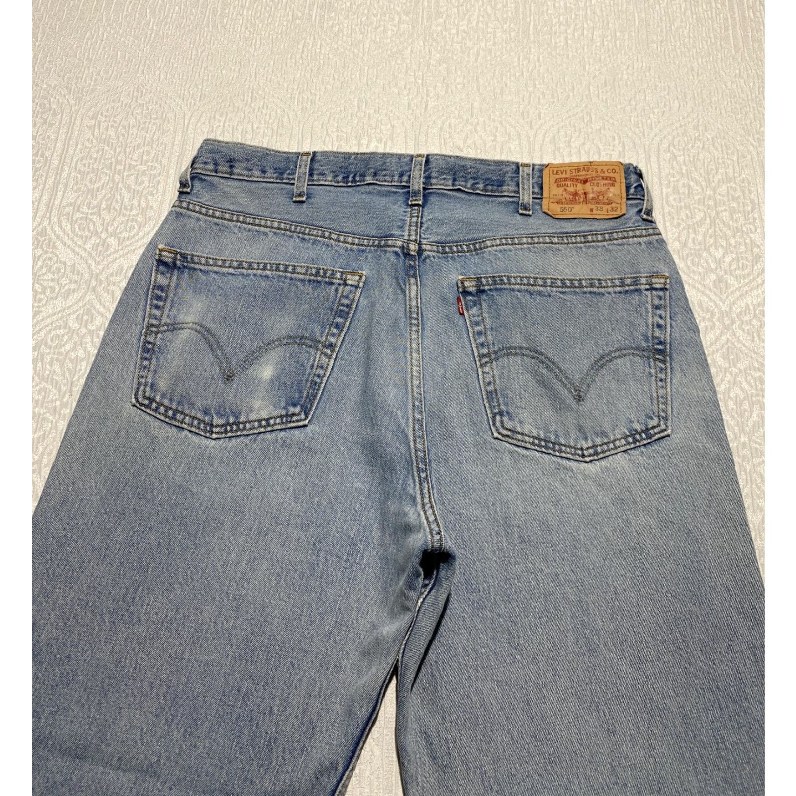 Levi's VINTAGE Levi's Jeans Men's 550 38x32 Blue Relaxed Fit Denim 100% Cotton Made in Brazil Mens Straight Pockets Logo Leather Patch Red Tab 550™ Trending Size US 38 / EU 54 - 3 Thumbnail