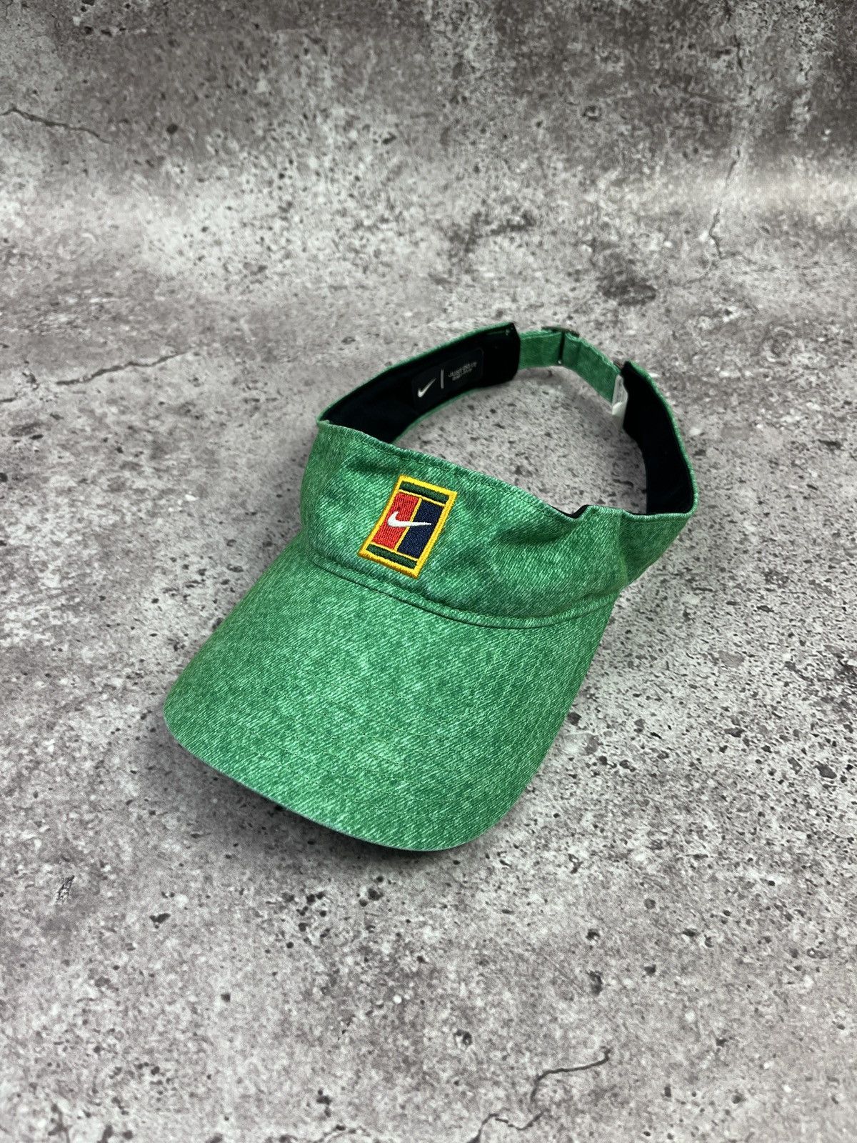 Nike NikeCourt Dri-FIT Tennis Visor Green Adjustable Cap Rare Size ONE SIZE - 1 Thumbnail