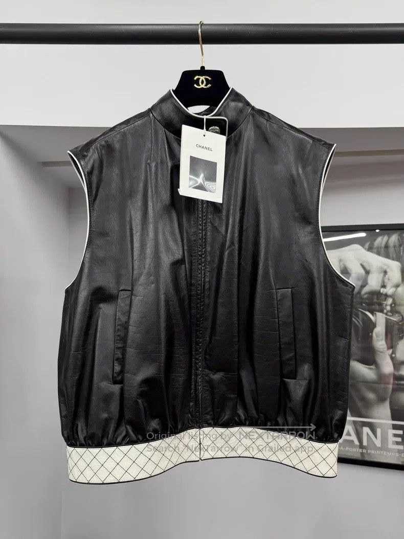Chanel 23C black and white colour-matched calfskin vest