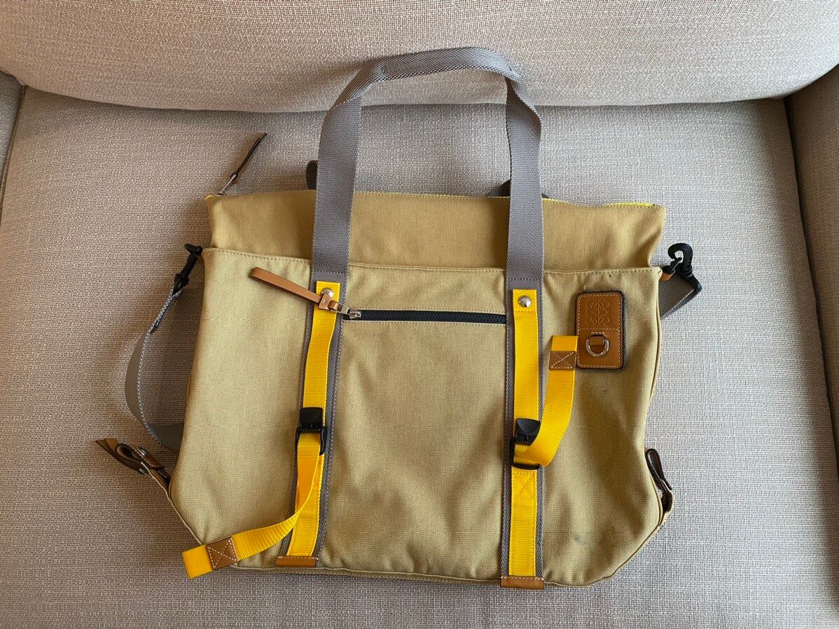 Pre-owned Loewe Messenger Bag (suitcase Topper) In Beige
