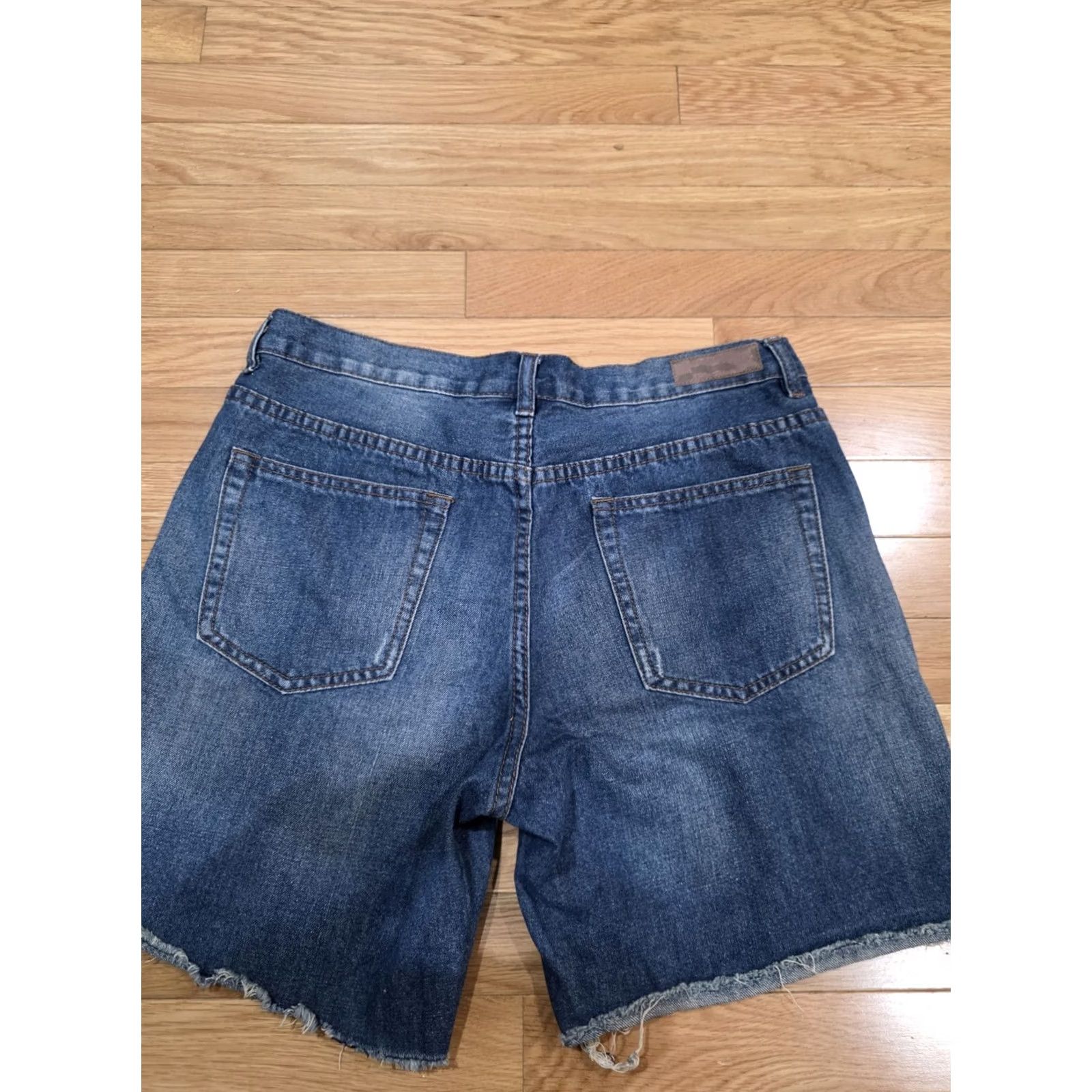 Greats Chaconia Dolls Women’s Jeans Shorts Shaping Blue 27 Regular Size 32W 17L 6In Inseam Great Shape Size 27" / US 4 / IT 40 - 2 Thumbnail