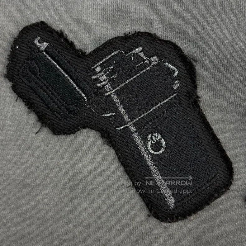 Louis Vuitton Louis Vuitton Gradient grey badge logo presbyopic leather Size US XS / EU 42 / 0 - 7 Thumbnail