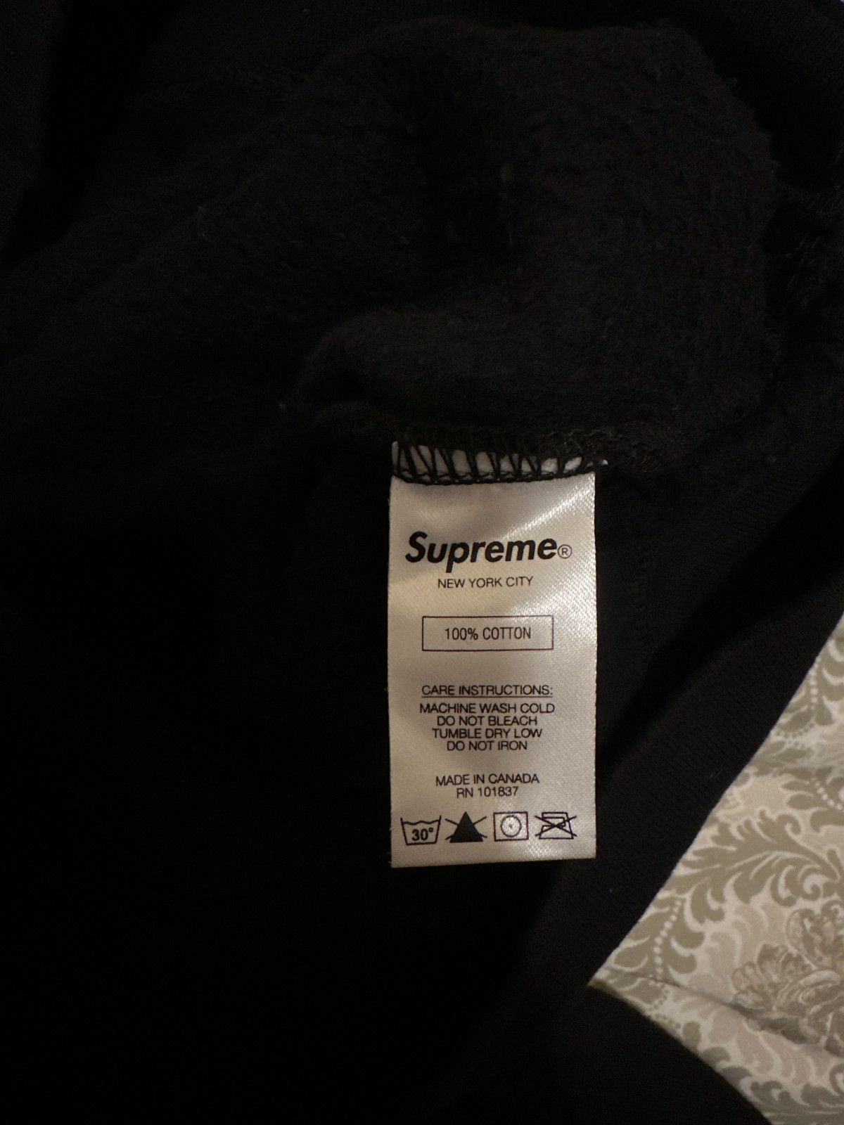 Supreme Supreme Small Box Crewneck Size US S / EU 44-46 / 1 - 4 Thumbnail