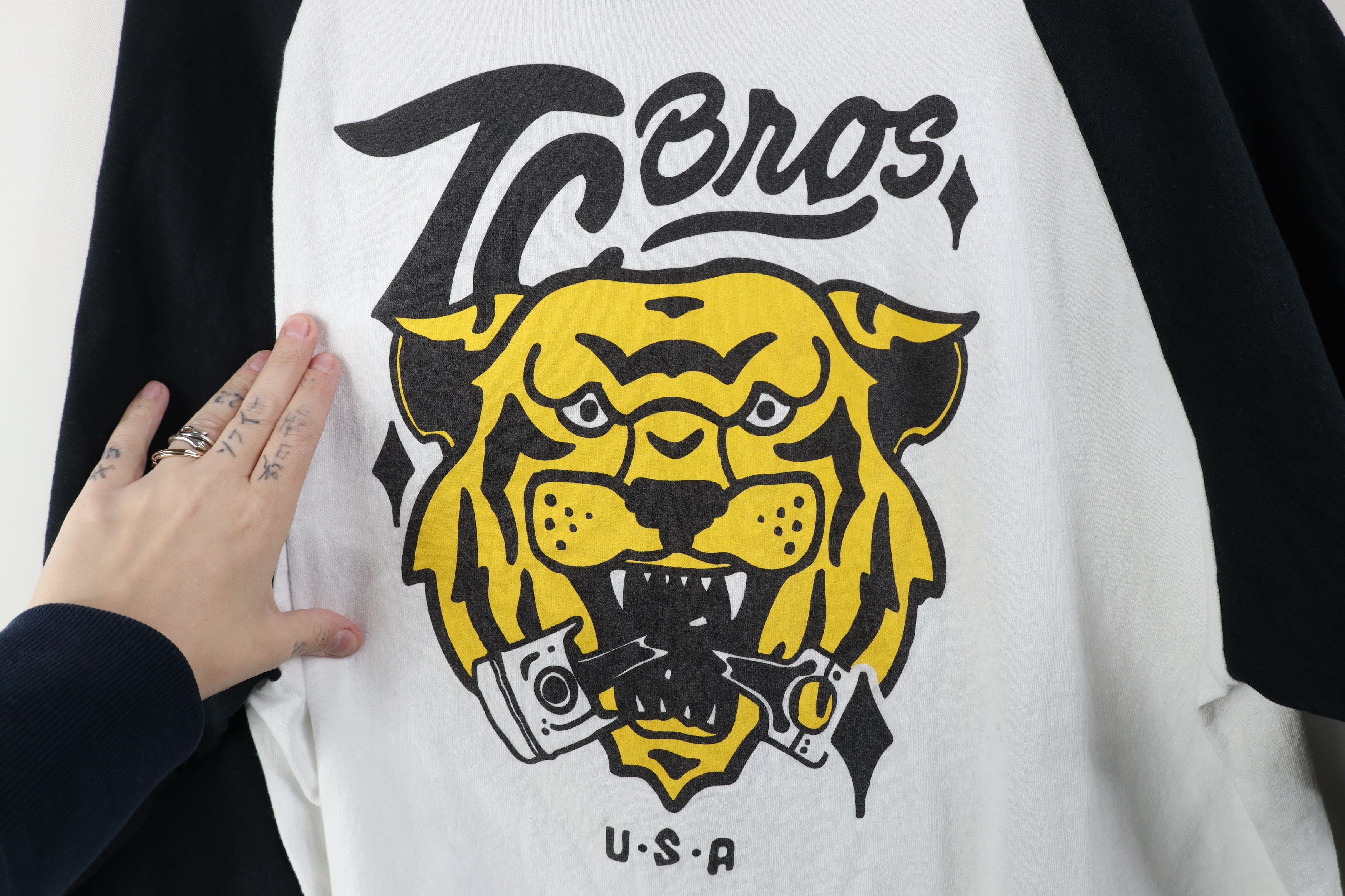 Vintage TC Bros Tiger Motorcycle Parts 3/4 Sleeve Raglan T-Shirt Size US XXL / EU 58 / 5 - 9 Thumbnail