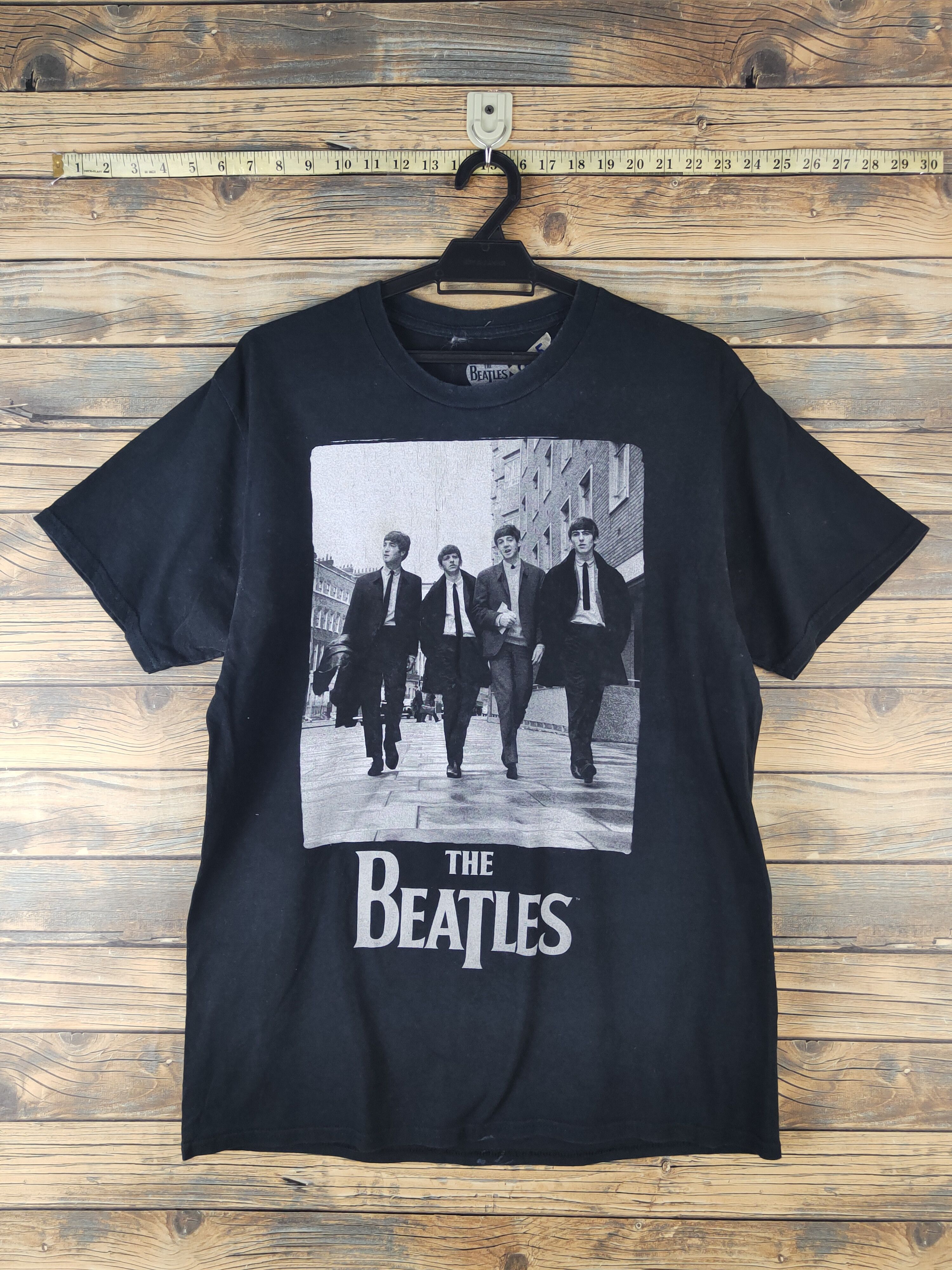 DL The Beatles Black Short Sleeve T-shirt #2135