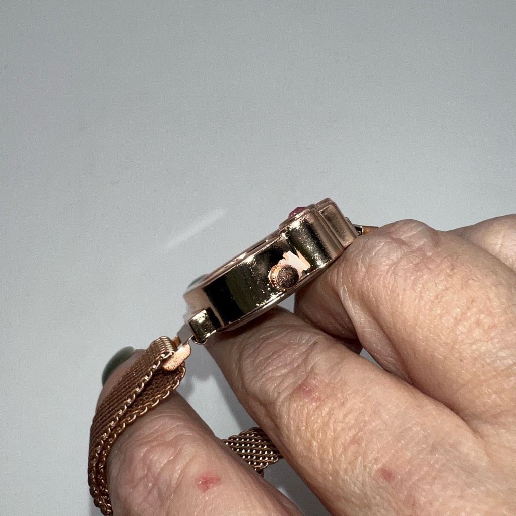 Other Hello Kitty Rose Gold Magnetic Mesh Strap Brand New Watch Size ONE SIZE - 4 Thumbnail