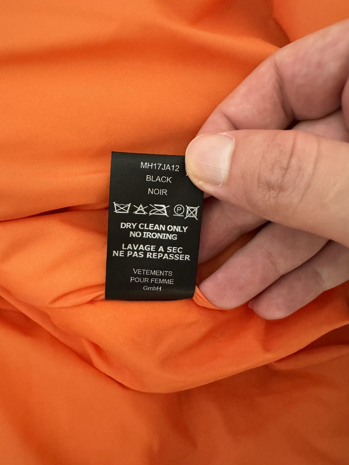Vetements *HOMME* VETEMENTS AW16 TFD BOMBER Size US XS / EU 42 / 0 - 17 Thumbnail