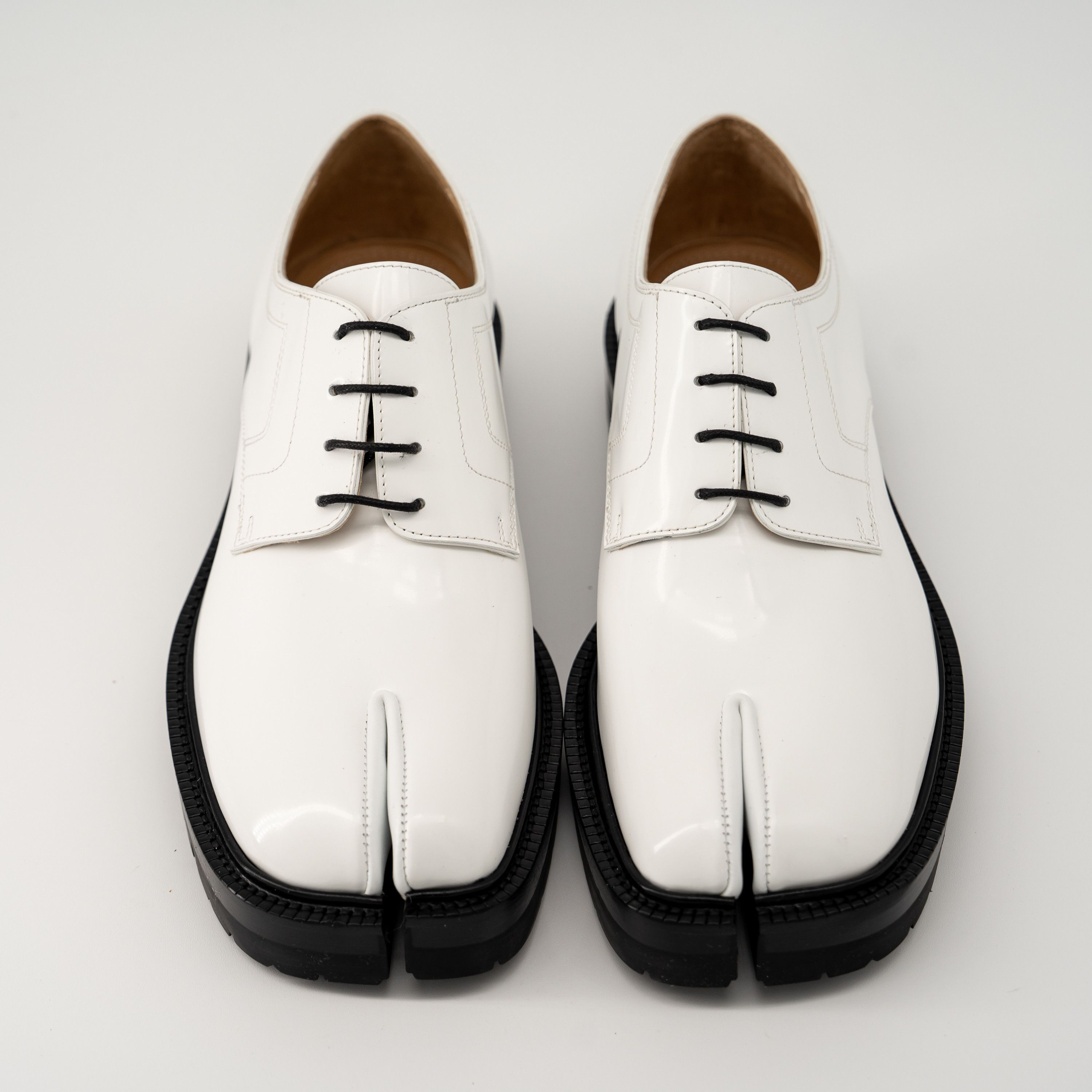 Maison Margiela 39 9 us Maison Margiela Tabi Lace-Ups Loafers White Leather Size US 9 / IT 39 - 3 Thumbnail