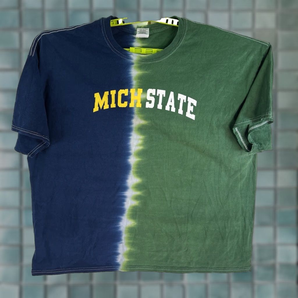 Vintage VINTAGE Michigan State University Tie-Dye T-Shirt Mens 3XL Short Sleeve Blue University Campus Size US XXL / EU 58 / 5 - 1 Thumbnail