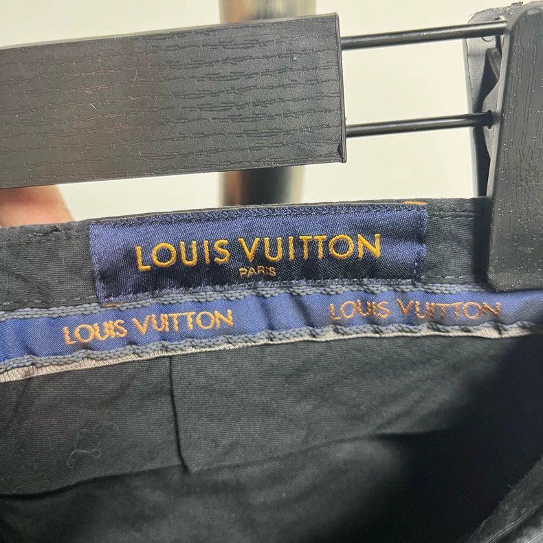 Louis Vuitton Louis Vuitton Full embossed pants 2504-Nextarrow Size US 38 / EU 54 - 3 Thumbnail