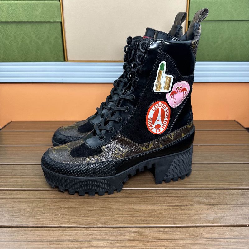 Louis Vuitton Louis Vuitton Stylish Comfortable Black Ankle Boots 0079 Size US 4 / IT 34 - 1 Thumbnail