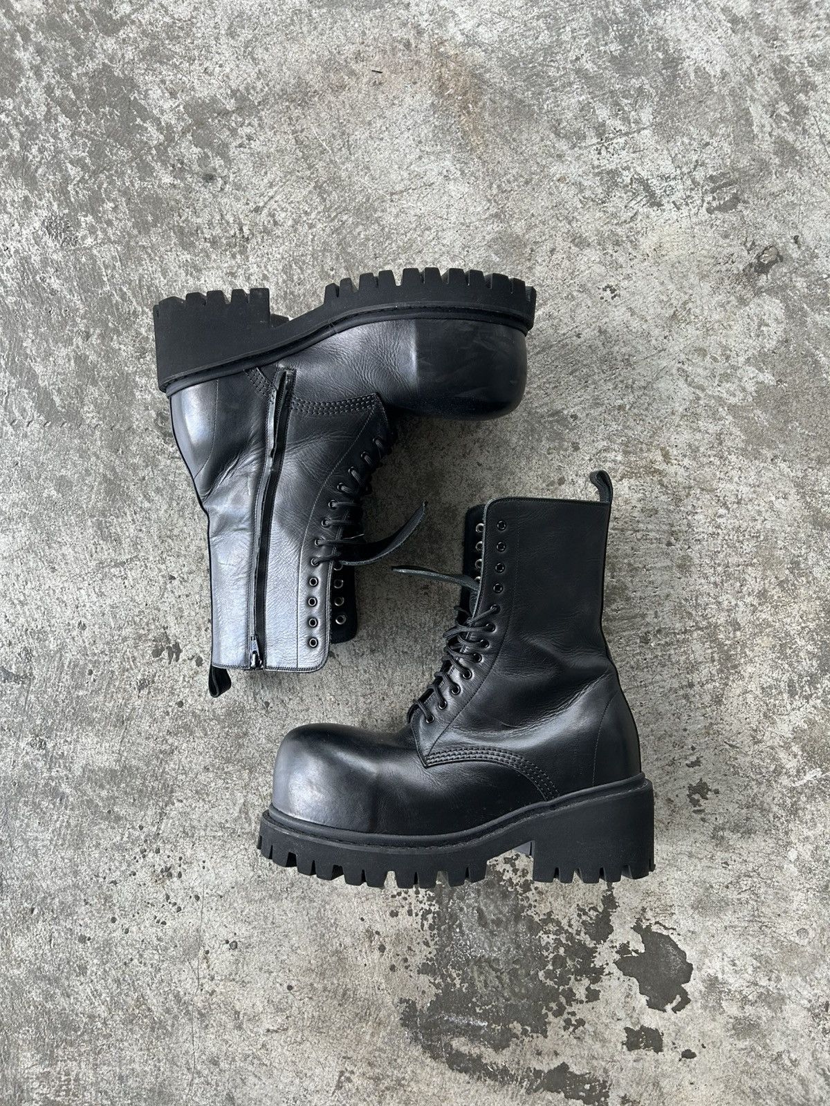 Balenciaga Balenciaga Stomper Boot Size 43 Size US 9.5 / EU 42-43 - 1 Thumbnail