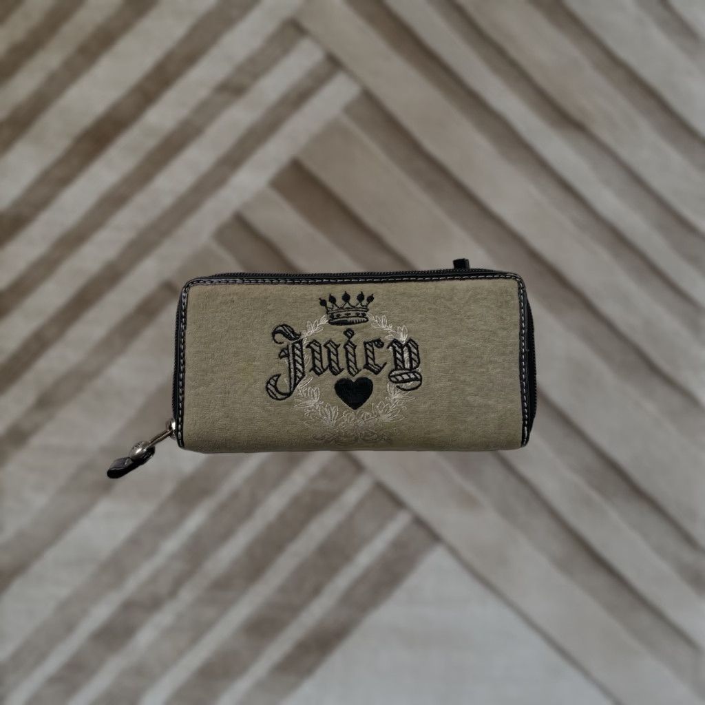 Juicy Couture VINTAGE Juicy Couture Wallet Wristlet Bag Clutch Velour Light Brown Zip Brown Women Wallet Wristlet Clutch 2000s Size ONE SIZE - 1 Thumbnail