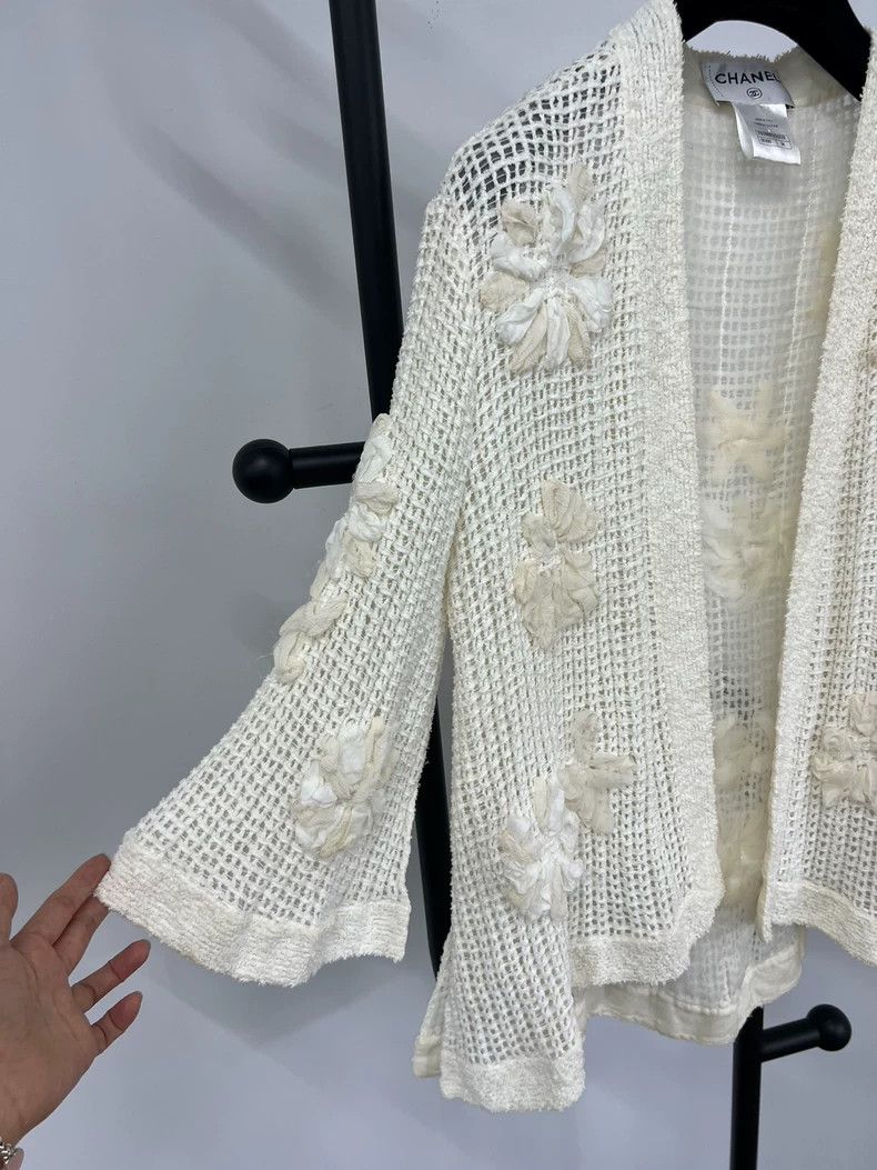 Chanel Chanel White silk camellia cardigan jacket Size XXS / US 00 / IT 34 - 3 Thumbnail