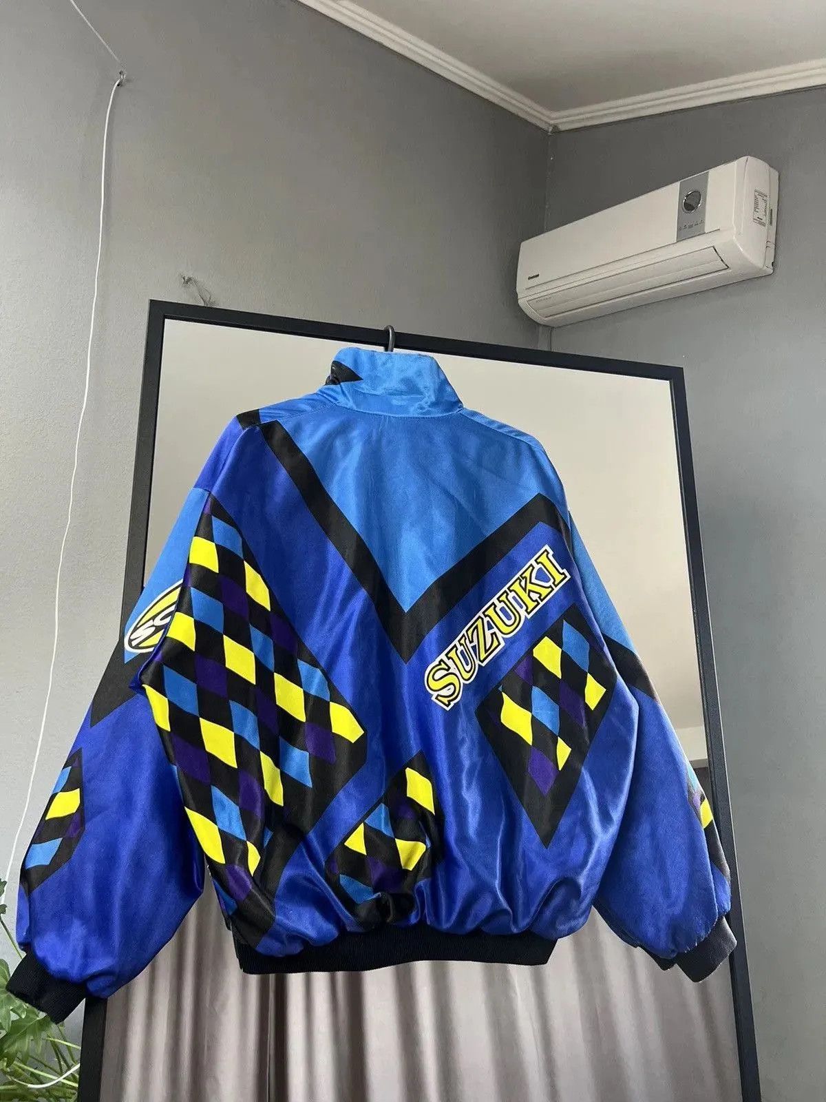 Formula 1 racing vintage jacket Suzuki ,racing bombers Y2K streetwear Size US XL / EU 56 / 4 - 14 Thumbnail