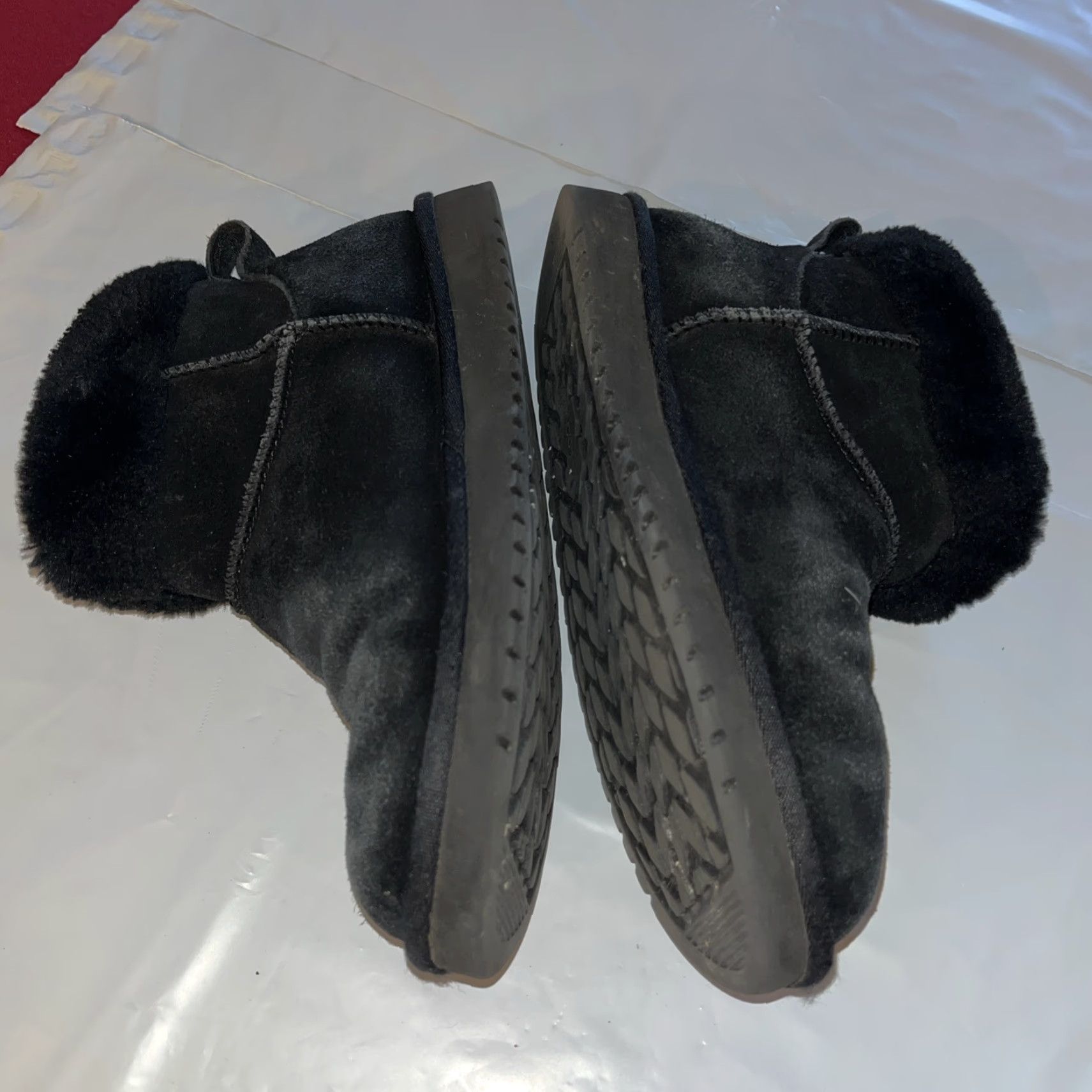 Vintage Koolaburra Uggs DEZI MINI ANKLE BOOTS WOMEN Black SUEDE Leather Fur Lined Size 9 Size US 9 / IT 39 - 5 Thumbnail