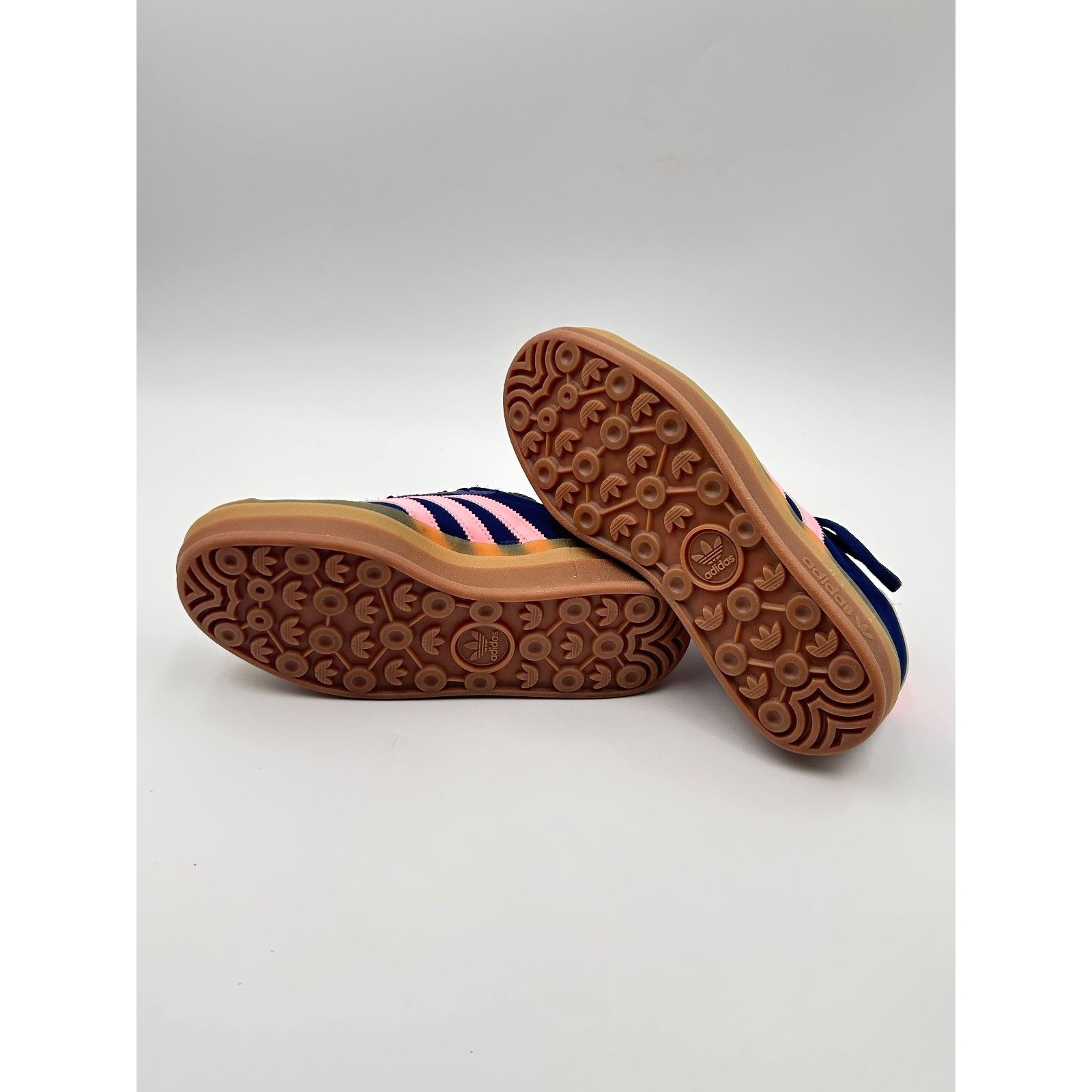 Adidas Adidas Gazelle Bold Women’s 7.5 Sneakers Dark Blue Pink IG43 Size US 7.5 / IT 37.5 - 5 Thumbnail