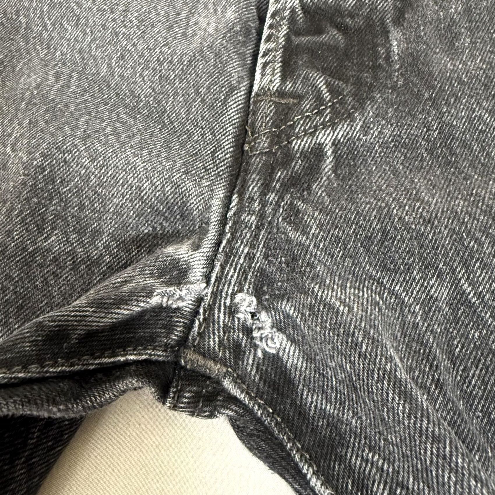 Levi's Levi's Mens Jeans 32x30 Black 501 Straight Fit Distressed Denim Pants Y2K Size US 32 / EU 48 - 3 Thumbnail