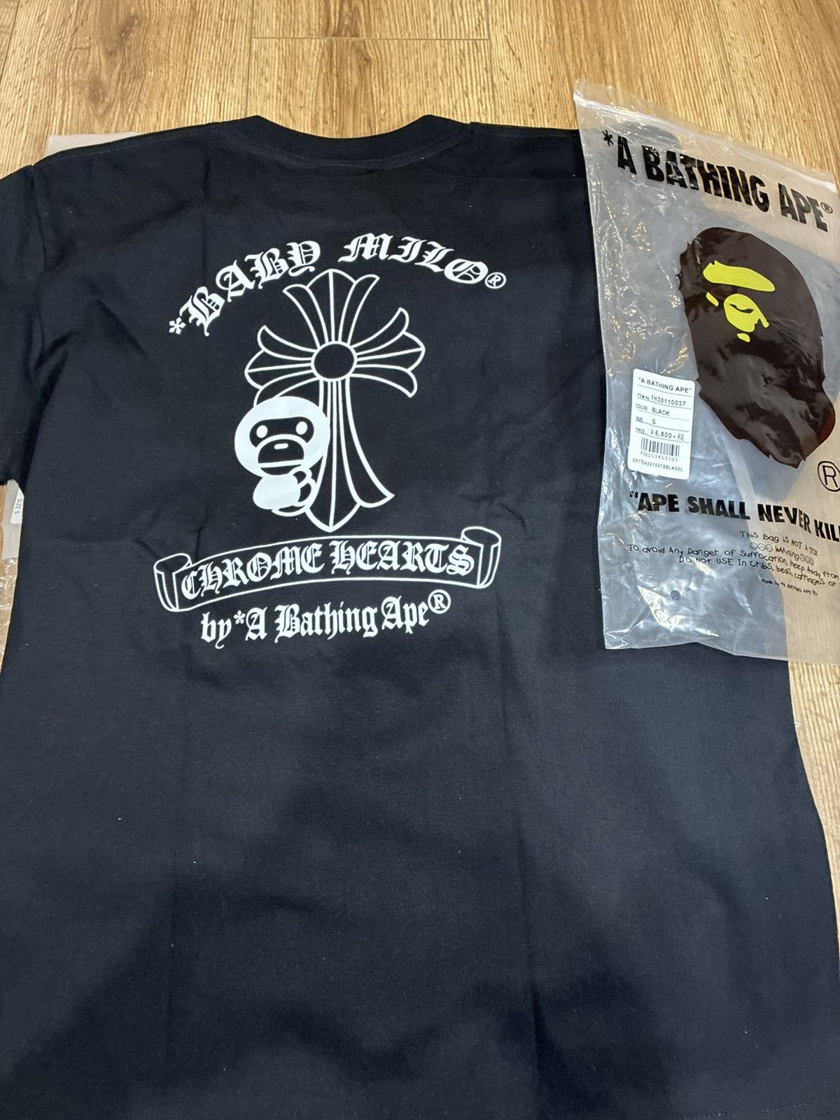 Other Black tshirt Size US S / EU 44-46 / 1 - 3 Thumbnail