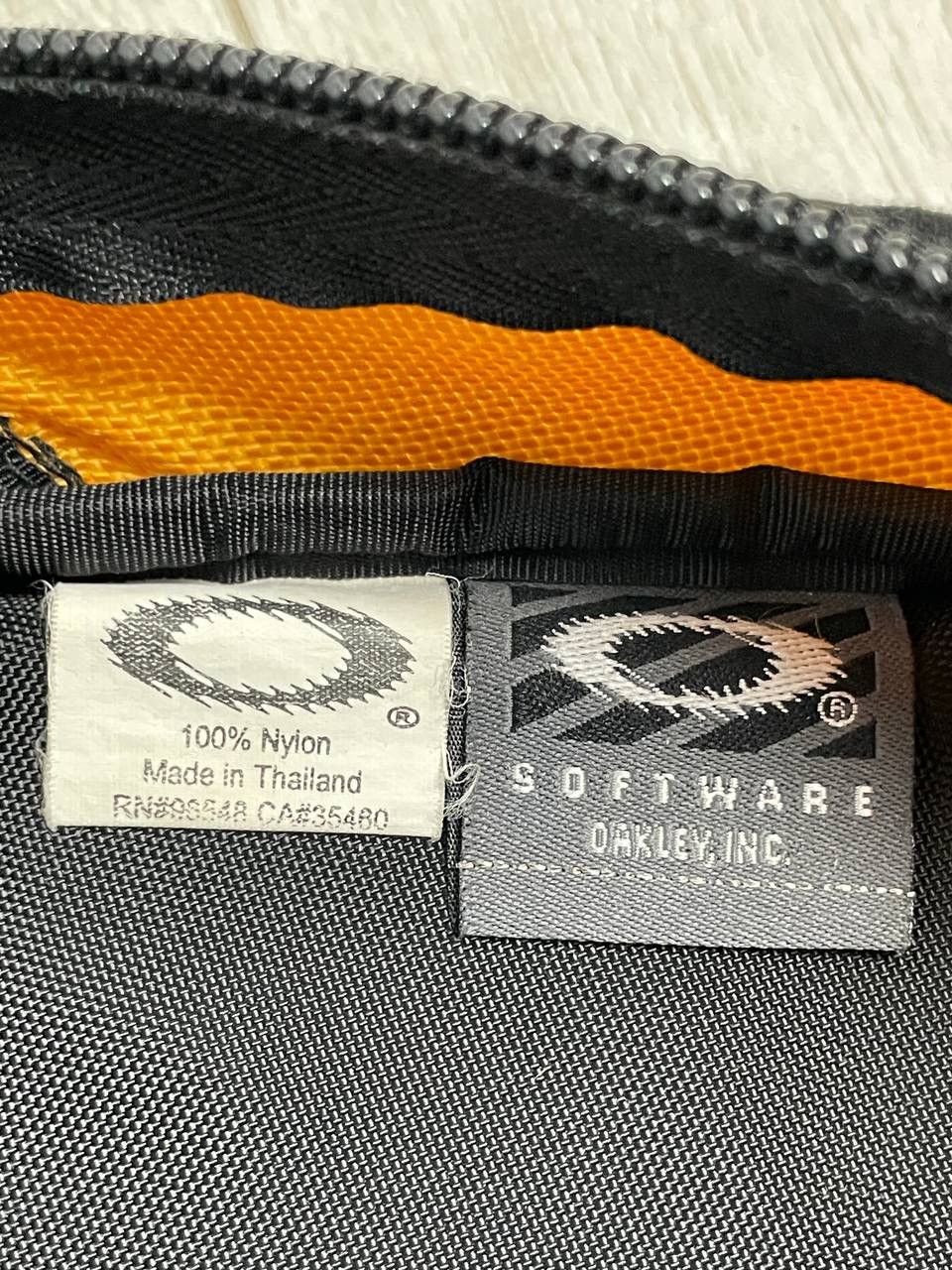 Oakley × Vintage Oakley Vintage BagPack Center Logo Rare Item Outdoor Y2K Size ONE SIZE - 11 Thumbnail