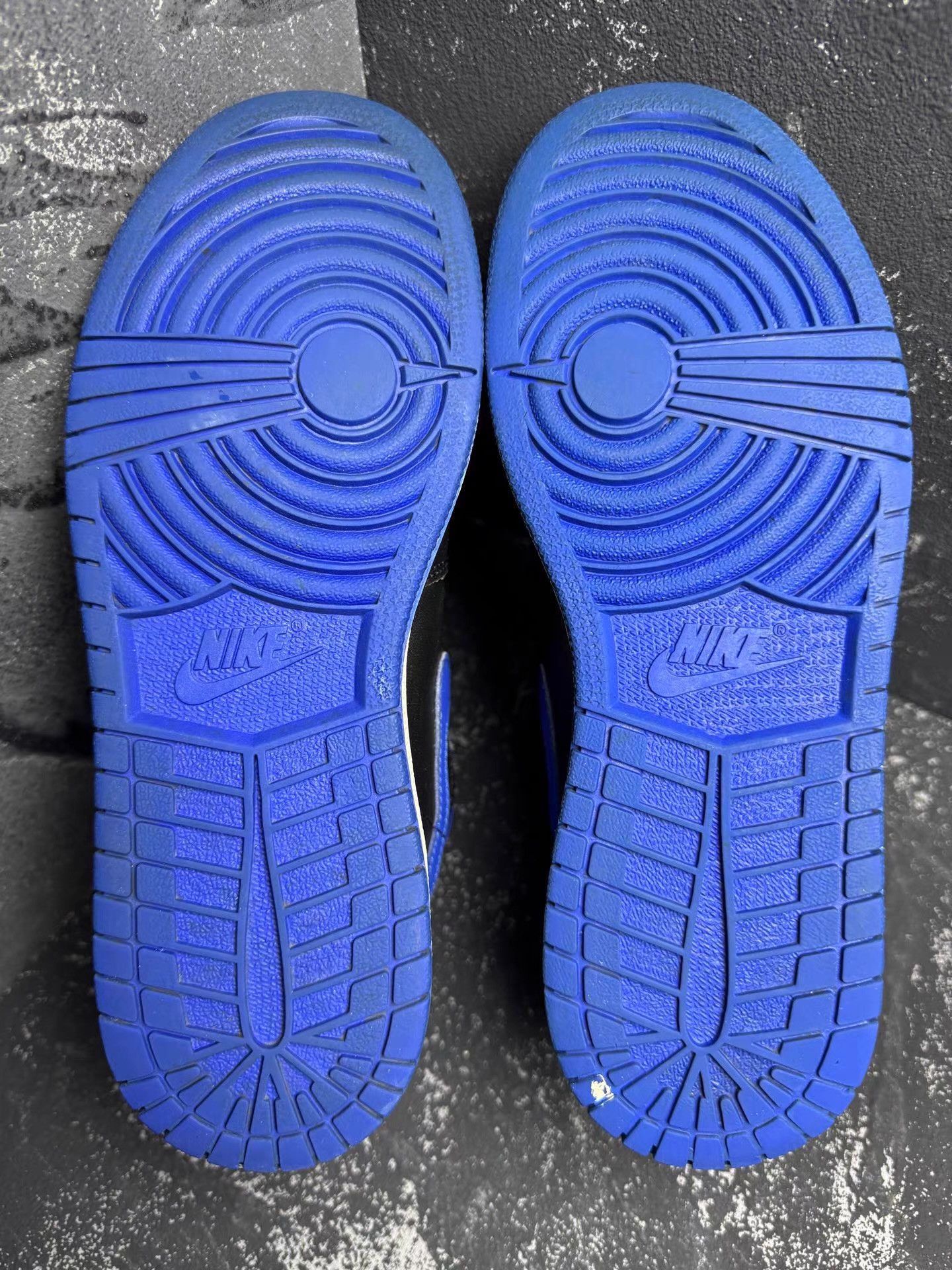 Nike Air Jordan 1 Black Royal Blue Q10 Size US 7.5 / IT 37.5 - 4 Thumbnail