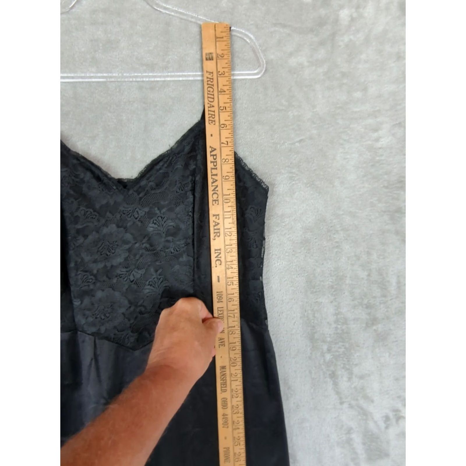 Vintage VINTAGE Vanity Fair Slip Dress Nightgown Black 38 Knee Length Lace Bodice Strap Adjustable Sleeveless Sweetheart Neckline Party/Cocktail Womens Size XS / US 0-2 / IT 36-38 - 6 Thumbnail