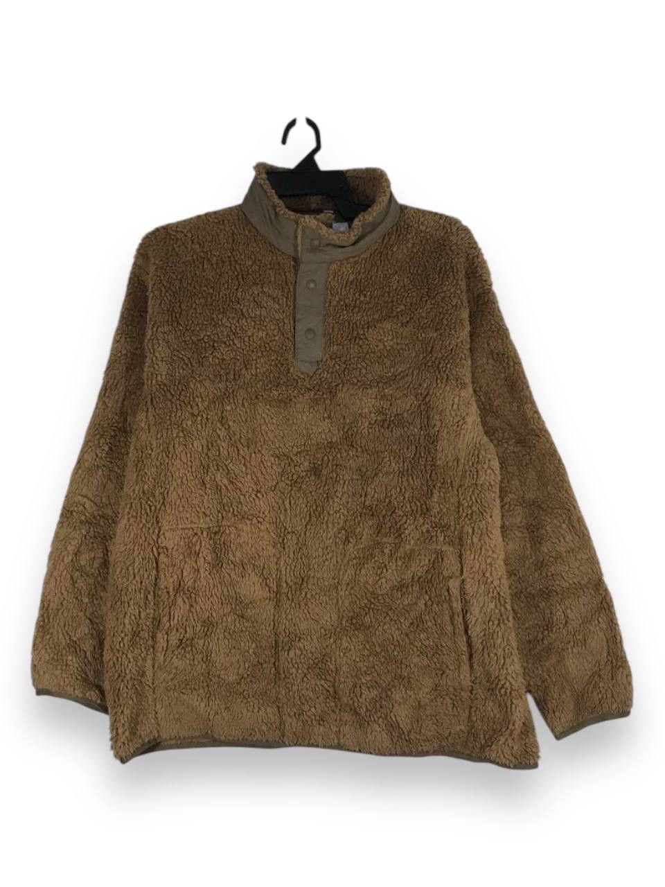 Uniqlo uniqlo white mountaineering sherpa skin fleece half button Size US L / EU 52-54 / 3 - 1 Thumbnail