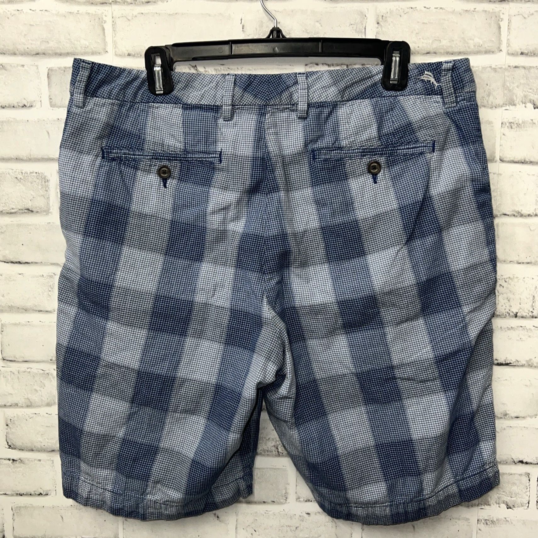 Tommy Bahama Tommy Bahama Blue Plaid Shorts Mens Size 35 Chino Regular 35 Blue Plaid Size US 35 - 4 Thumbnail