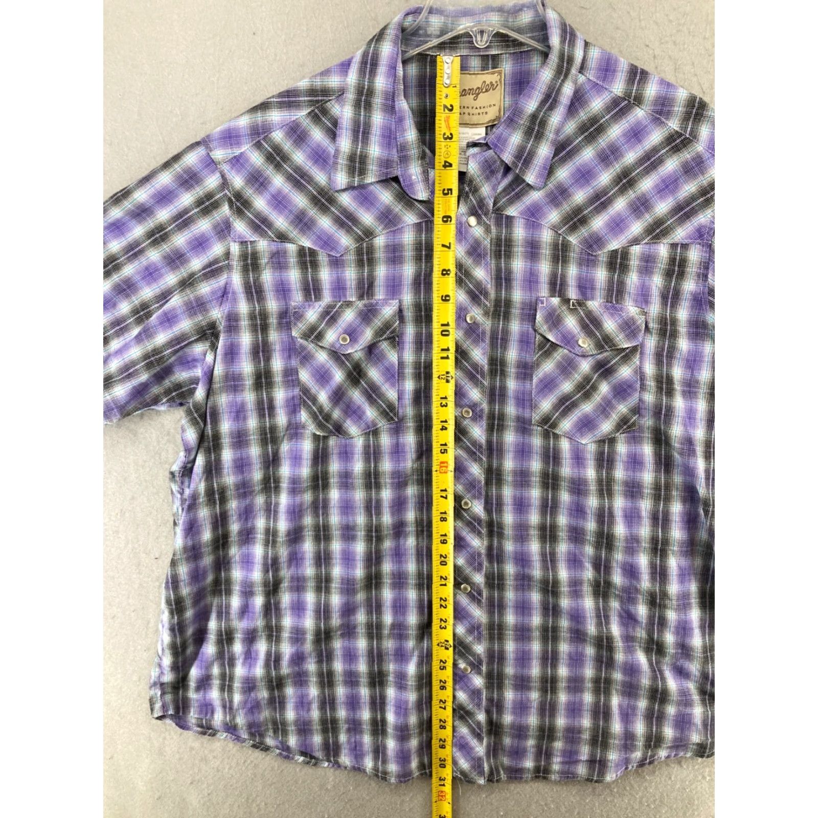 Wrangler Wrangler Mens Shirt 2XL Purple Plaid Pearl Snap Western Cowboy Shirt Mens 2XL Purple Plaid Wrangler Western Shirt Size US XXL / EU 58 / 5 - 3 Thumbnail