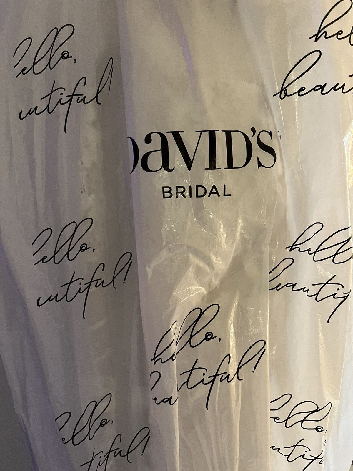 Oleg Cassini Beautiful Mermaid Wedding Dress Size M / US 6-8 / IT 42-44 - 7 Thumbnail